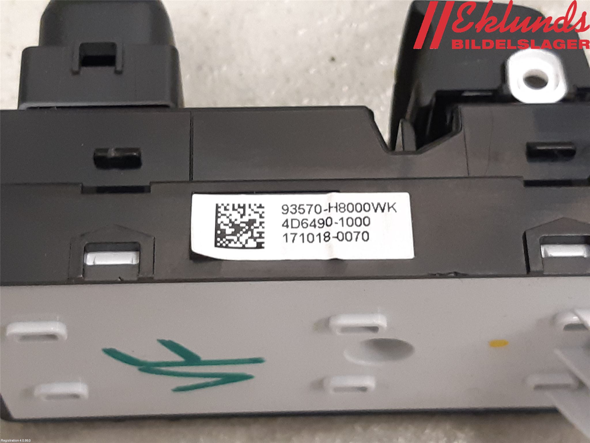 Kia STONIC 18->> Strömställare Elhiss