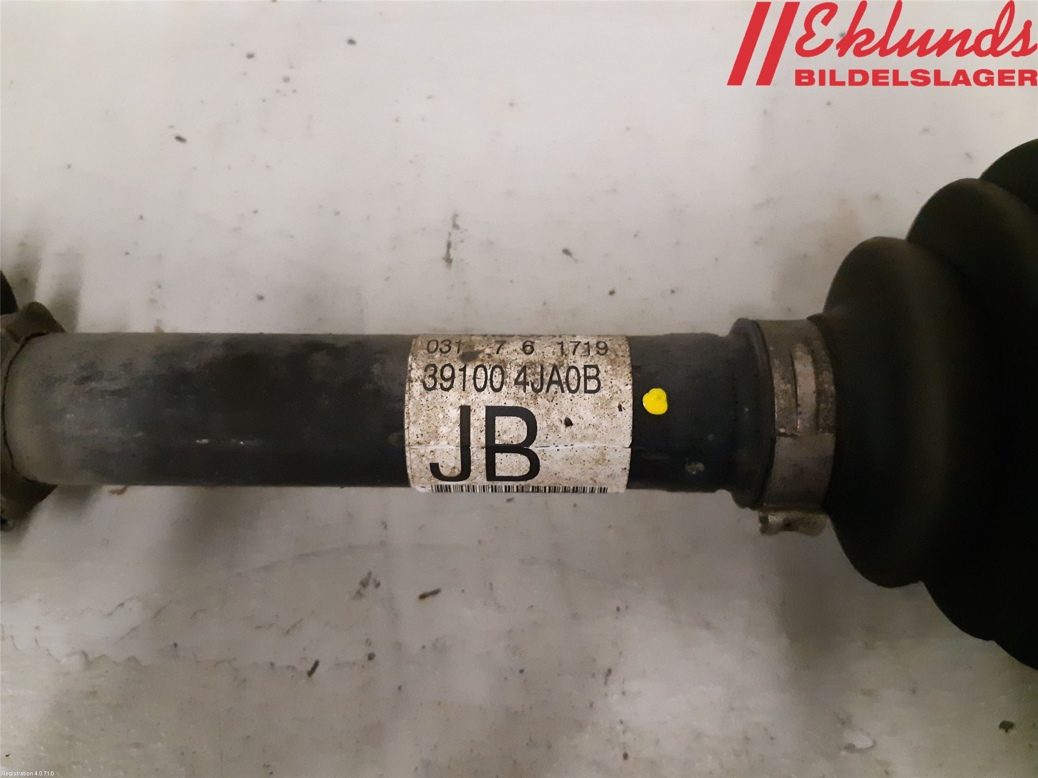 Nissan NAVARA, TREK-1 17-21 Drivaxel Fram Höger