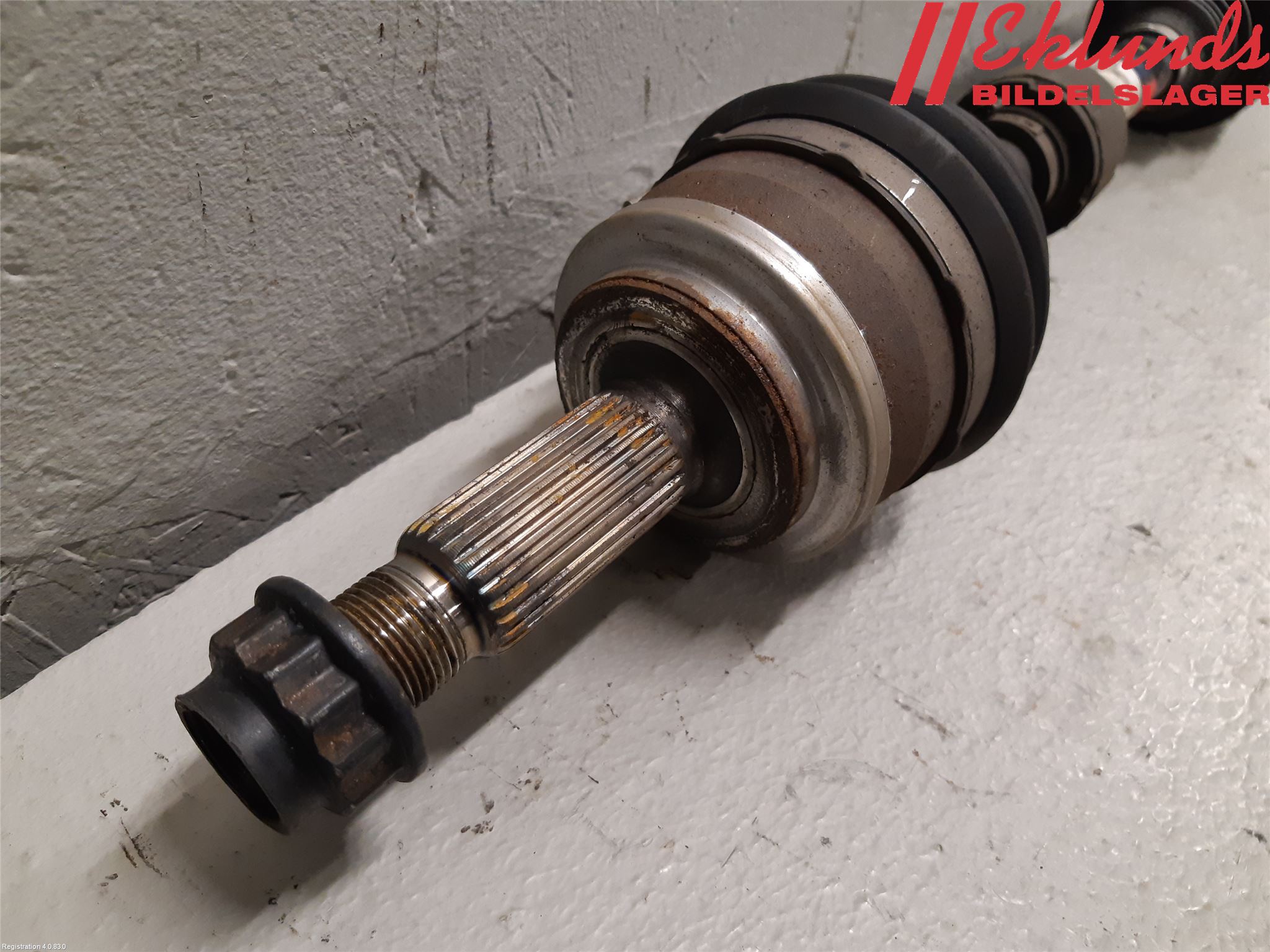 Toyota COROLLA 19- Drivaxel Fram Vänster