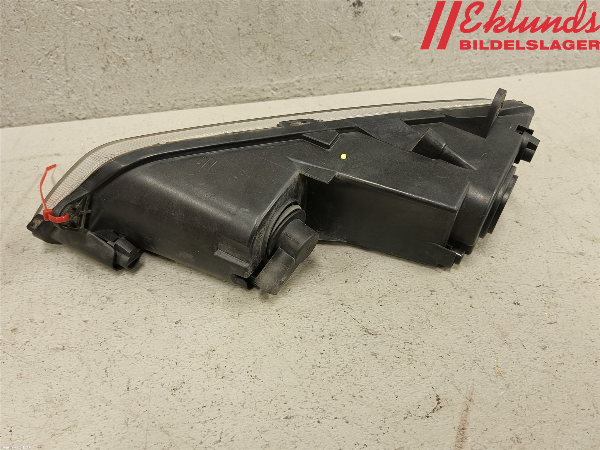 Volkswagen VW PASSAT 11-14 Dimljus-Varselljus Fram