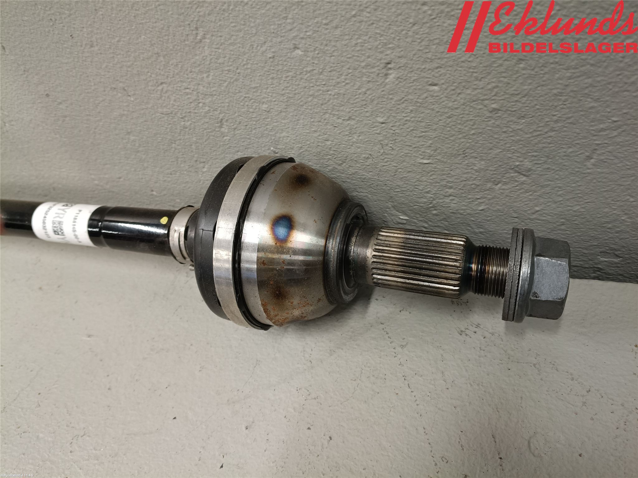 Tesla MODEL Y 21- Drivaxel Bak Vänster