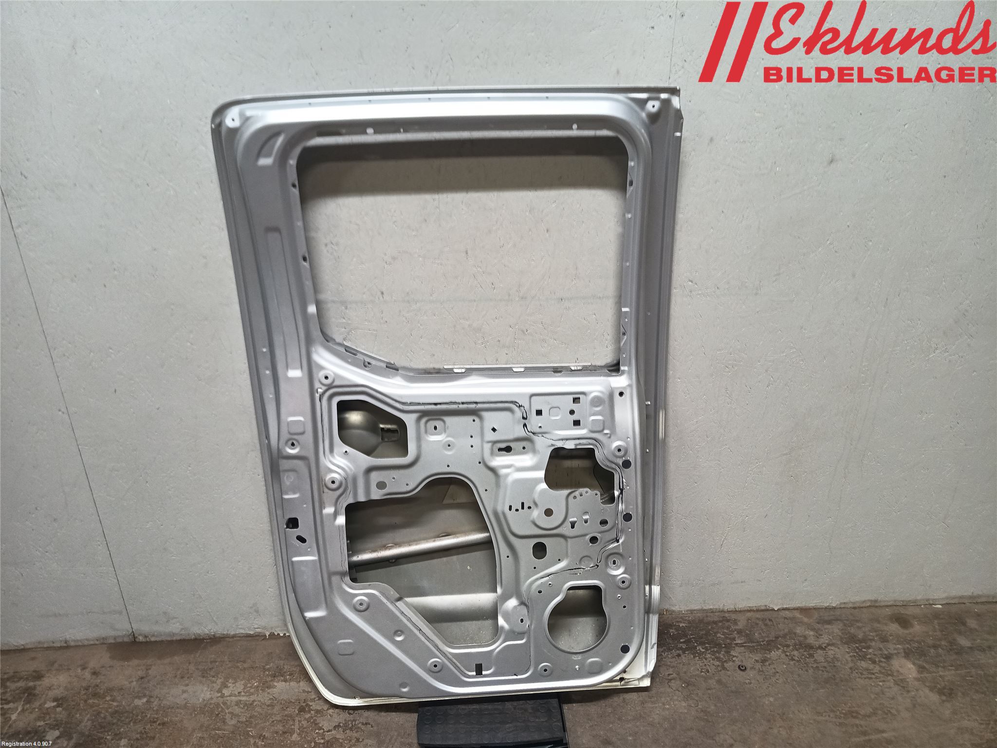 Nissan NAVARA 05-16 Dörr Bak Vänster