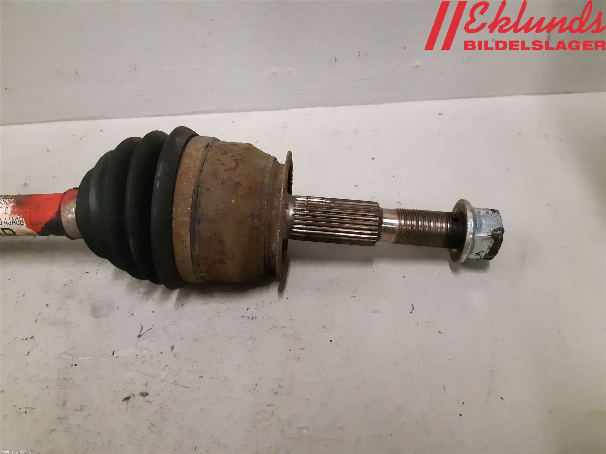 Nissan NAVARA, TREK-1 17-21 Drivaxel Fram Vänster