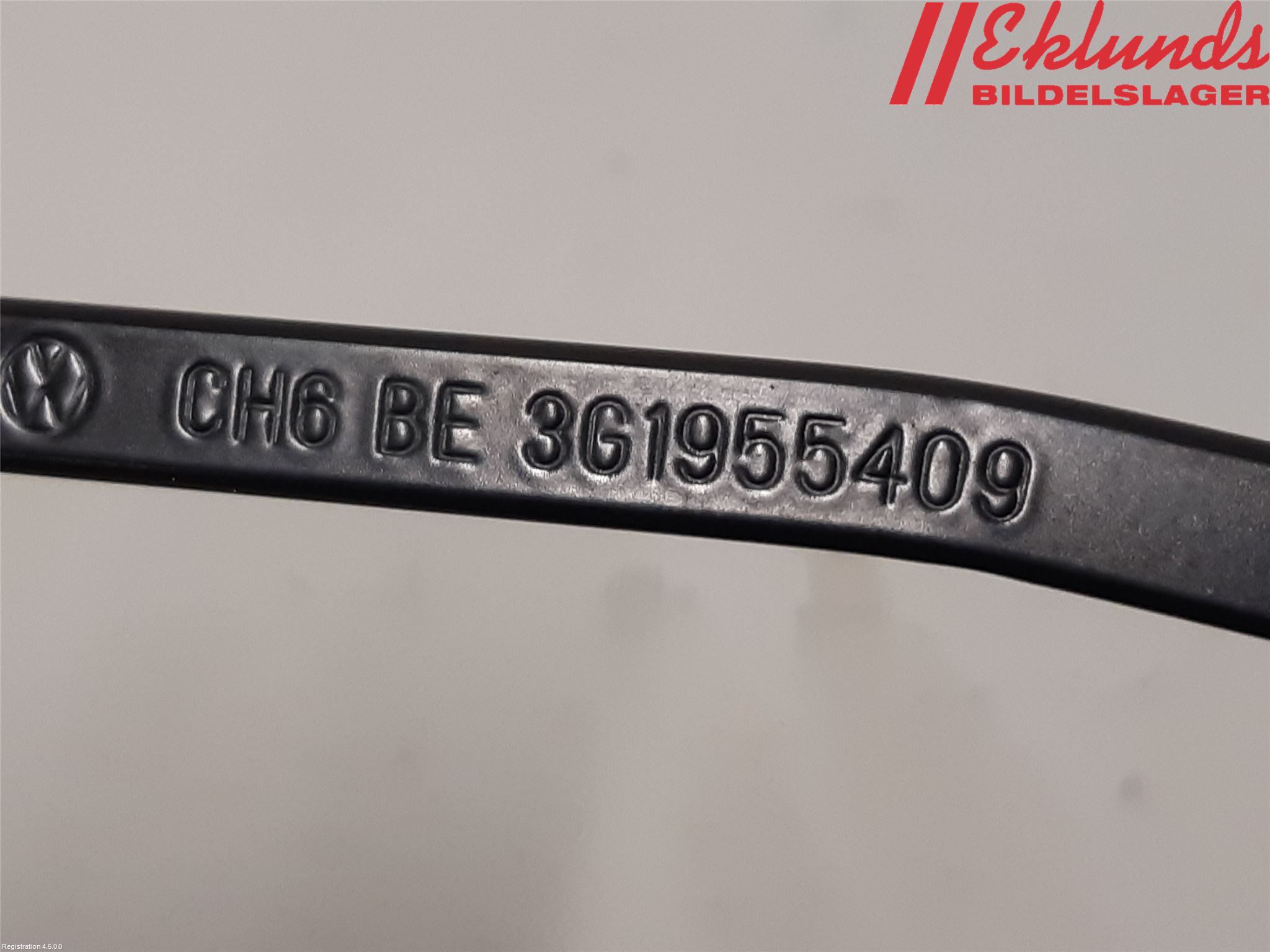 Volkswagen VW PASSAT 15-19 Torkararm Armar Vindruta