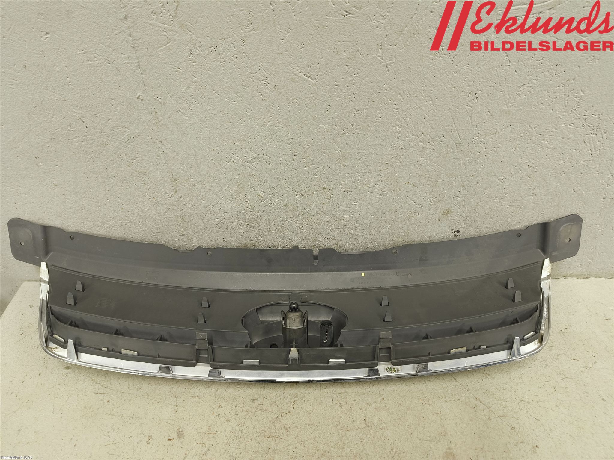 Ford KUGA 08-12 Grill Komp