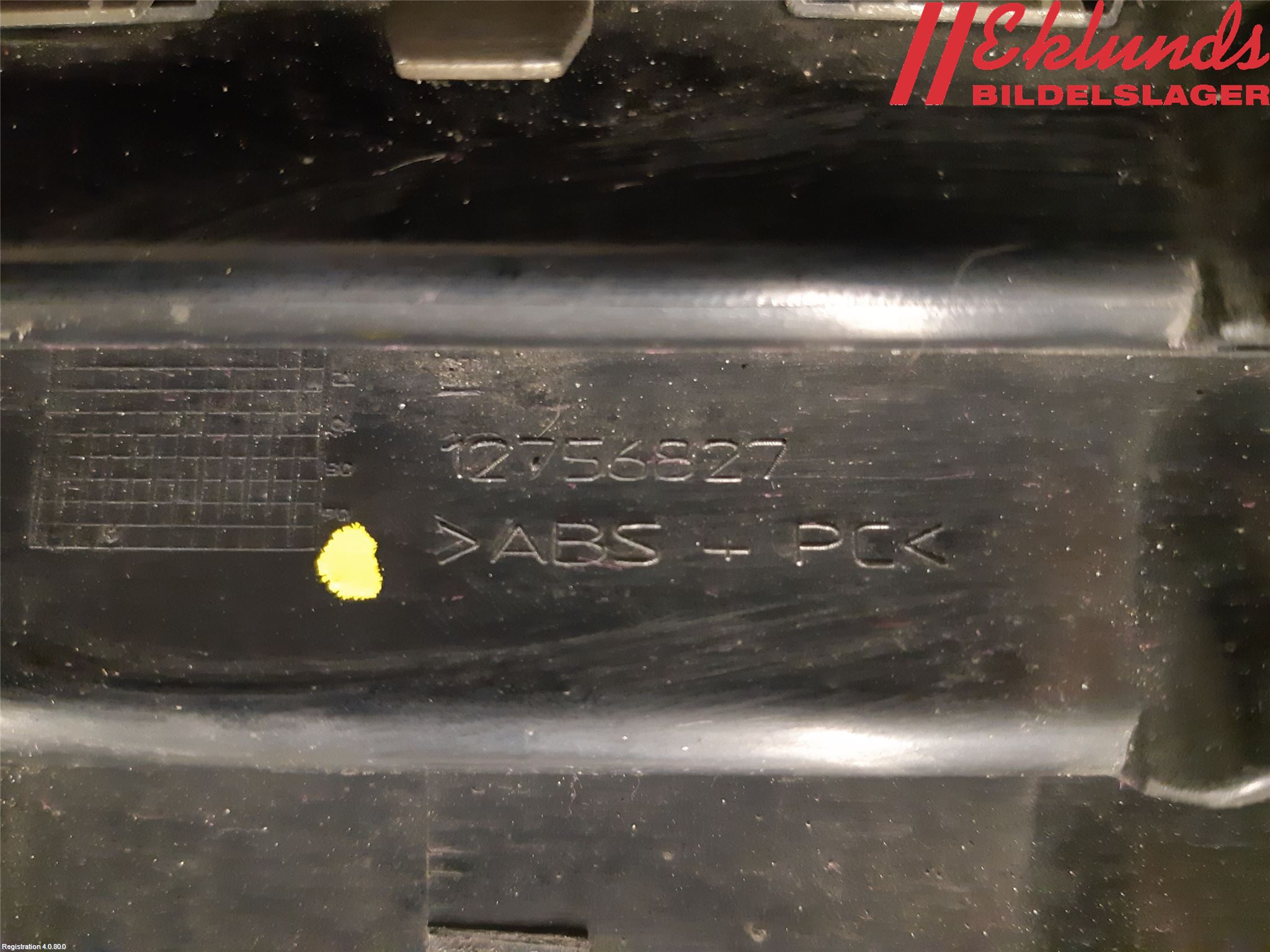 Saab 9-5     06-10 Grilldel Mitt