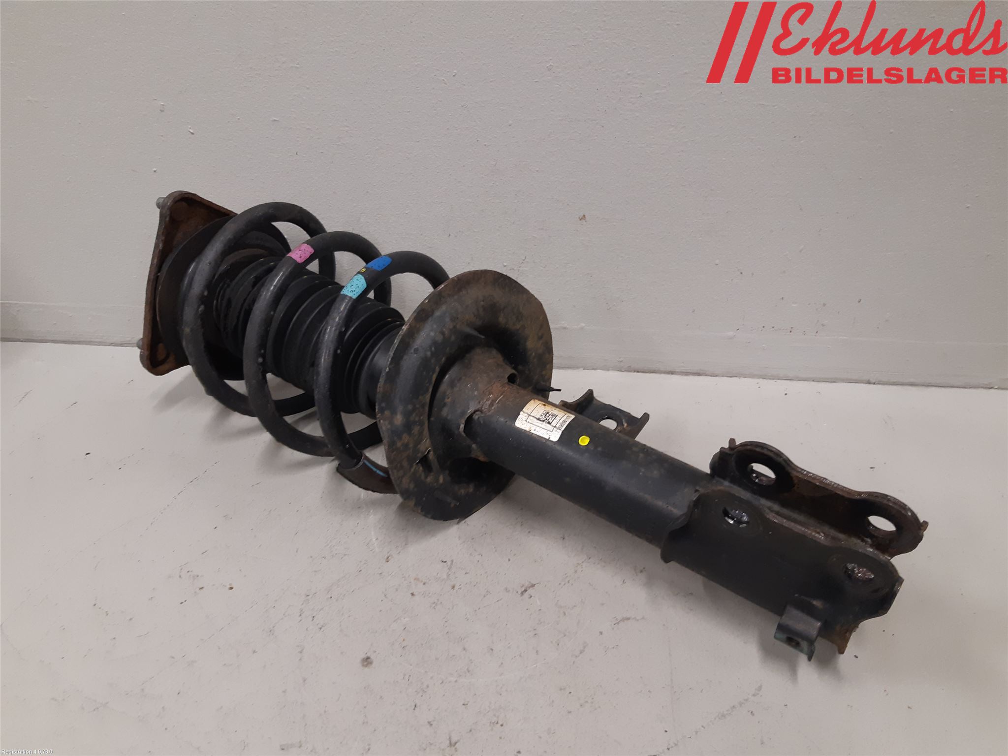 Kia CEED 12-18 Fjäderben Fram Vänster