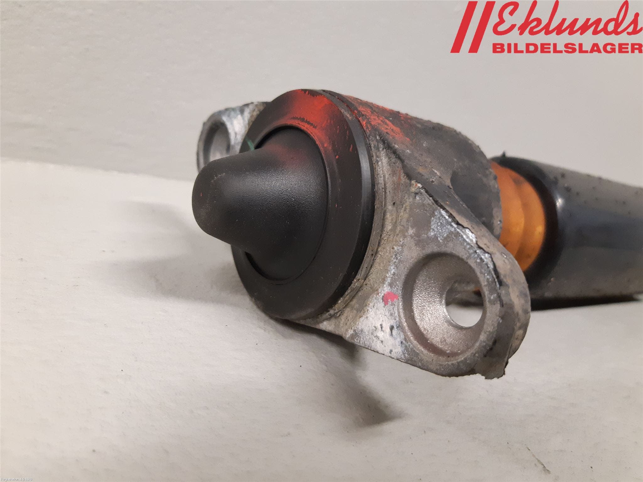 Hyundai i30 GD 13-17 Stötdämpare Bak