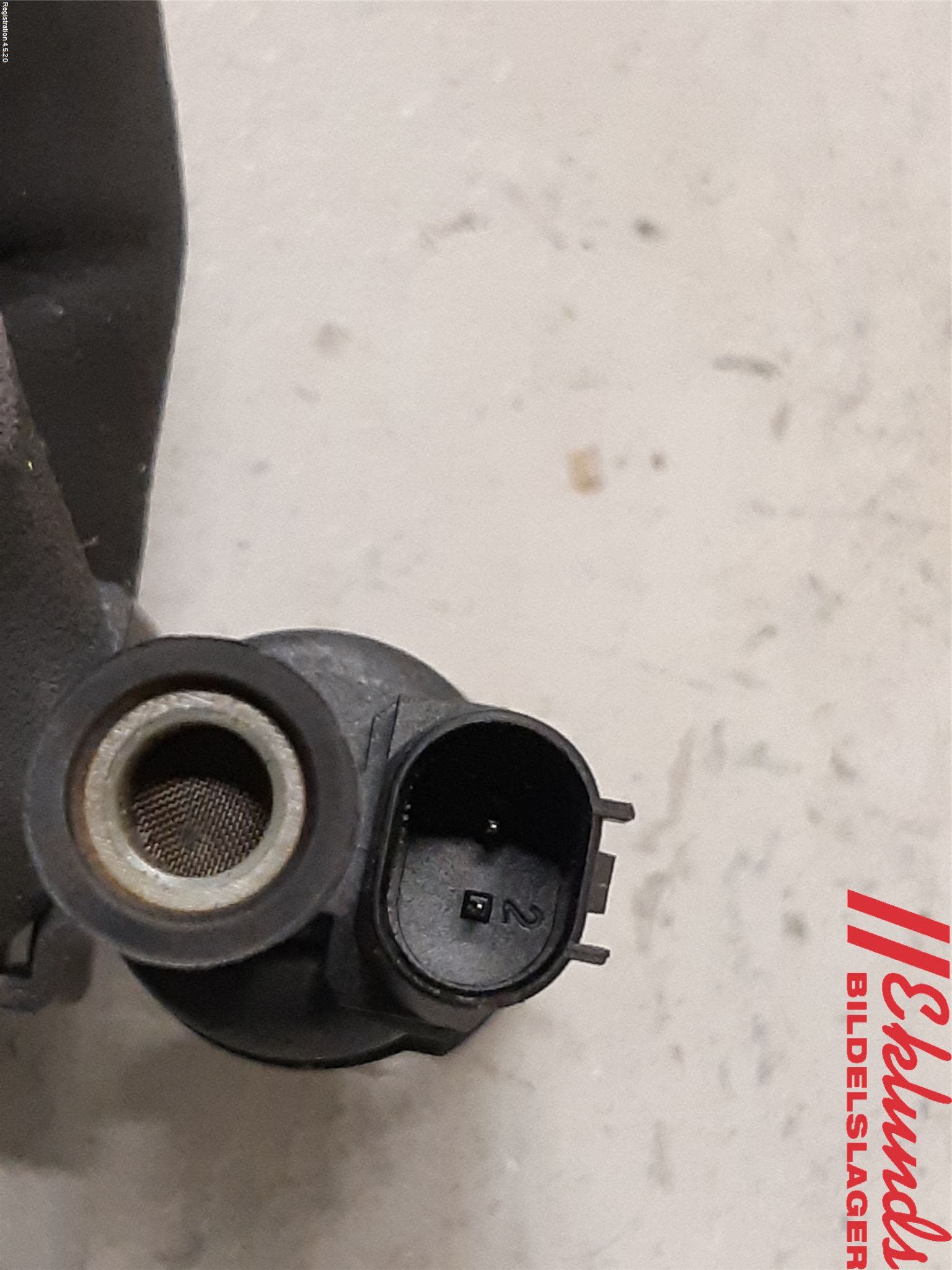 Mercedes-Benz MB C-KLASS (W205) 14-21 Vakuumventil