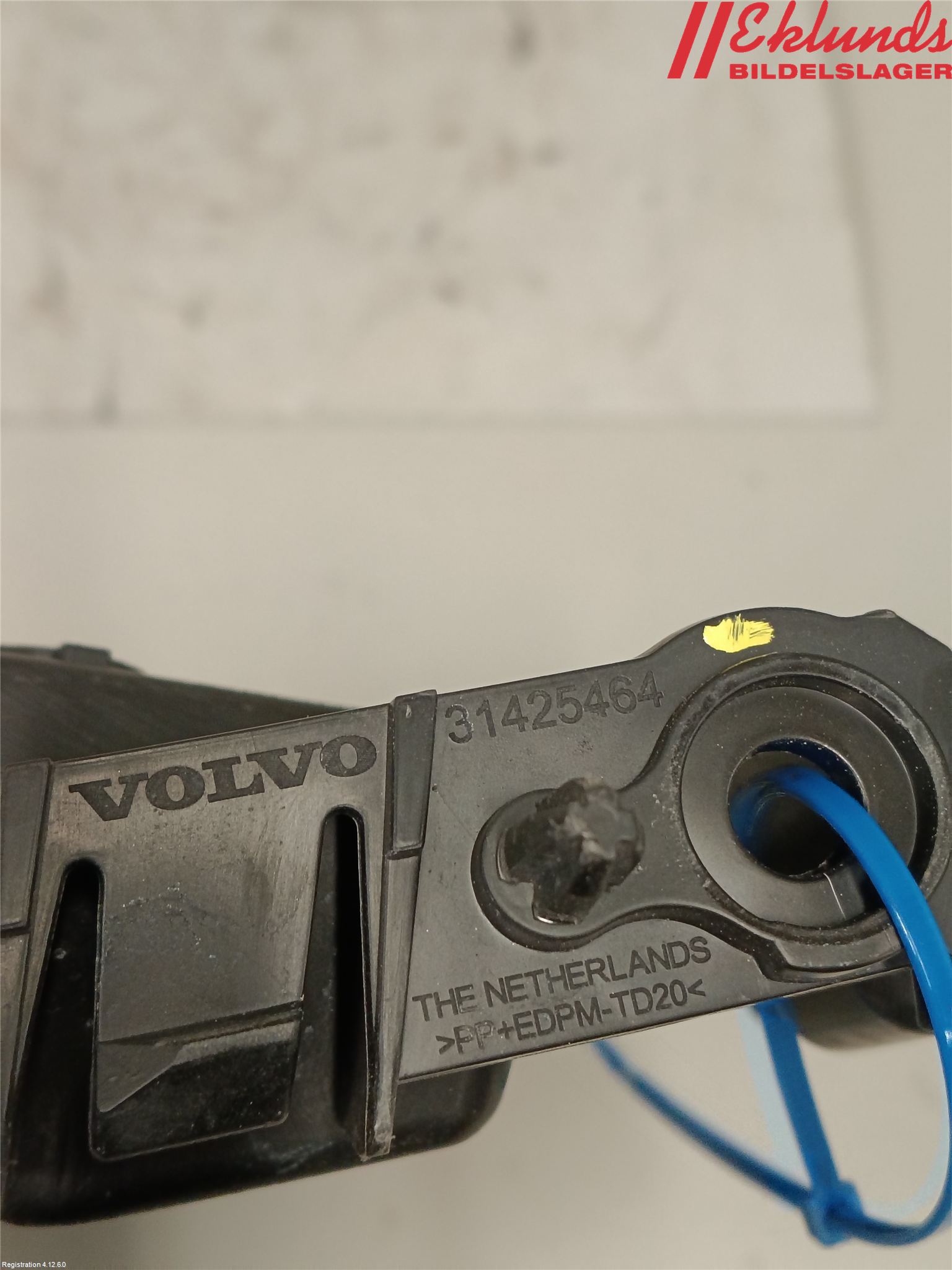 Volvo V60 14-18 Stötfångarfäste Fram Hö