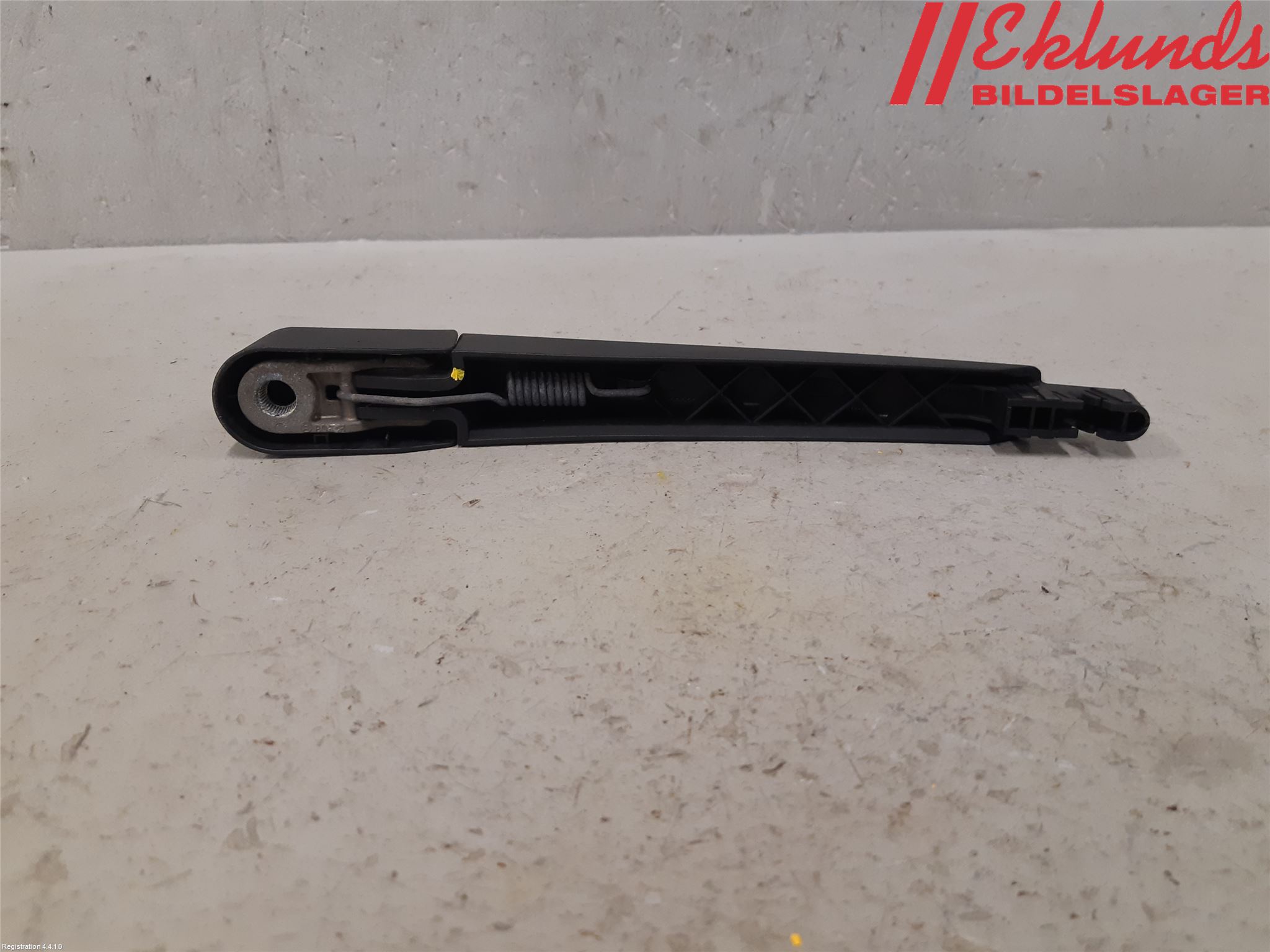 Ford FOCUS 15-18 Torkararm-Bakruta