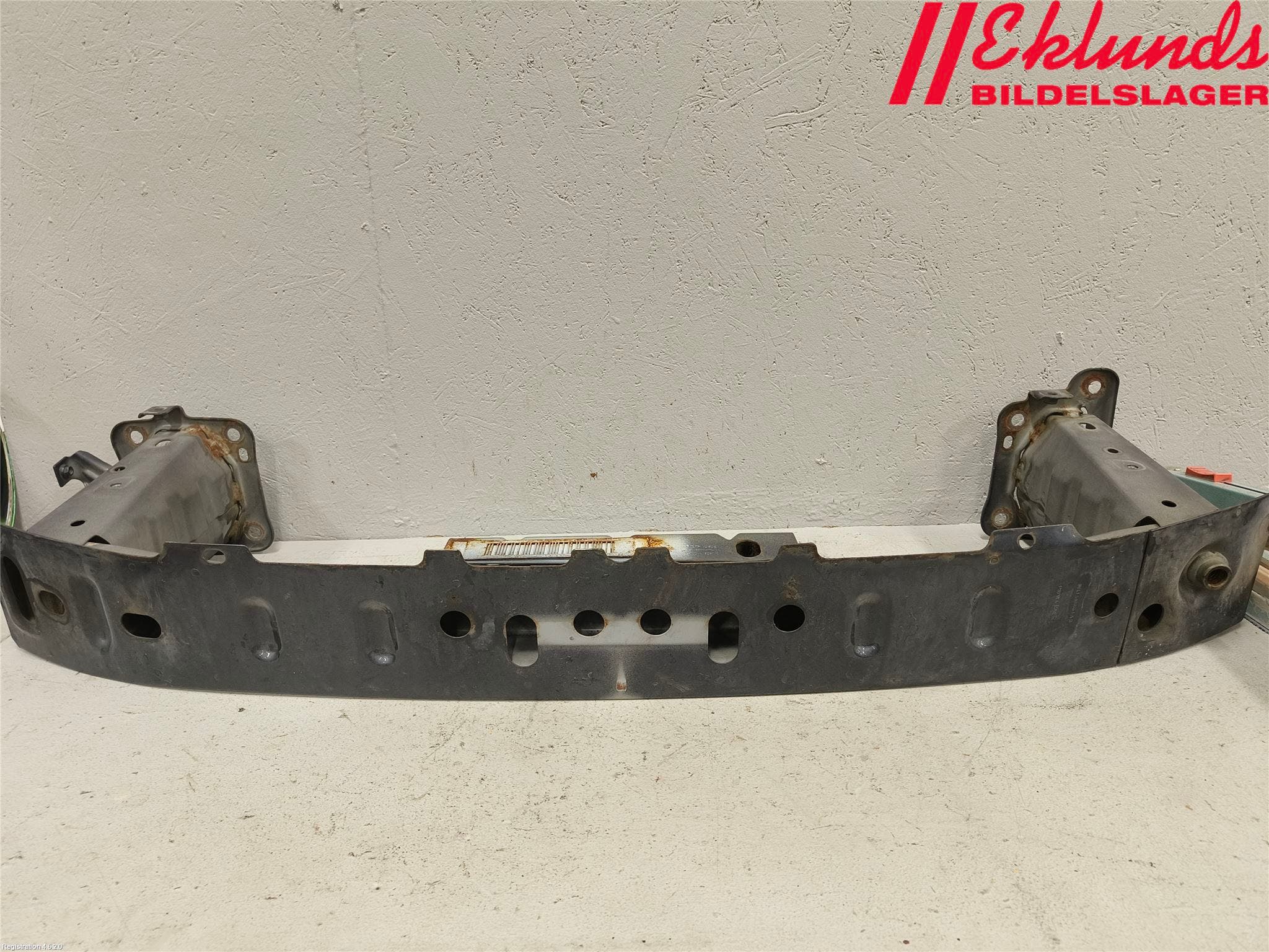 Ford FOCUS 08-11 Stötfångarbalk Fram