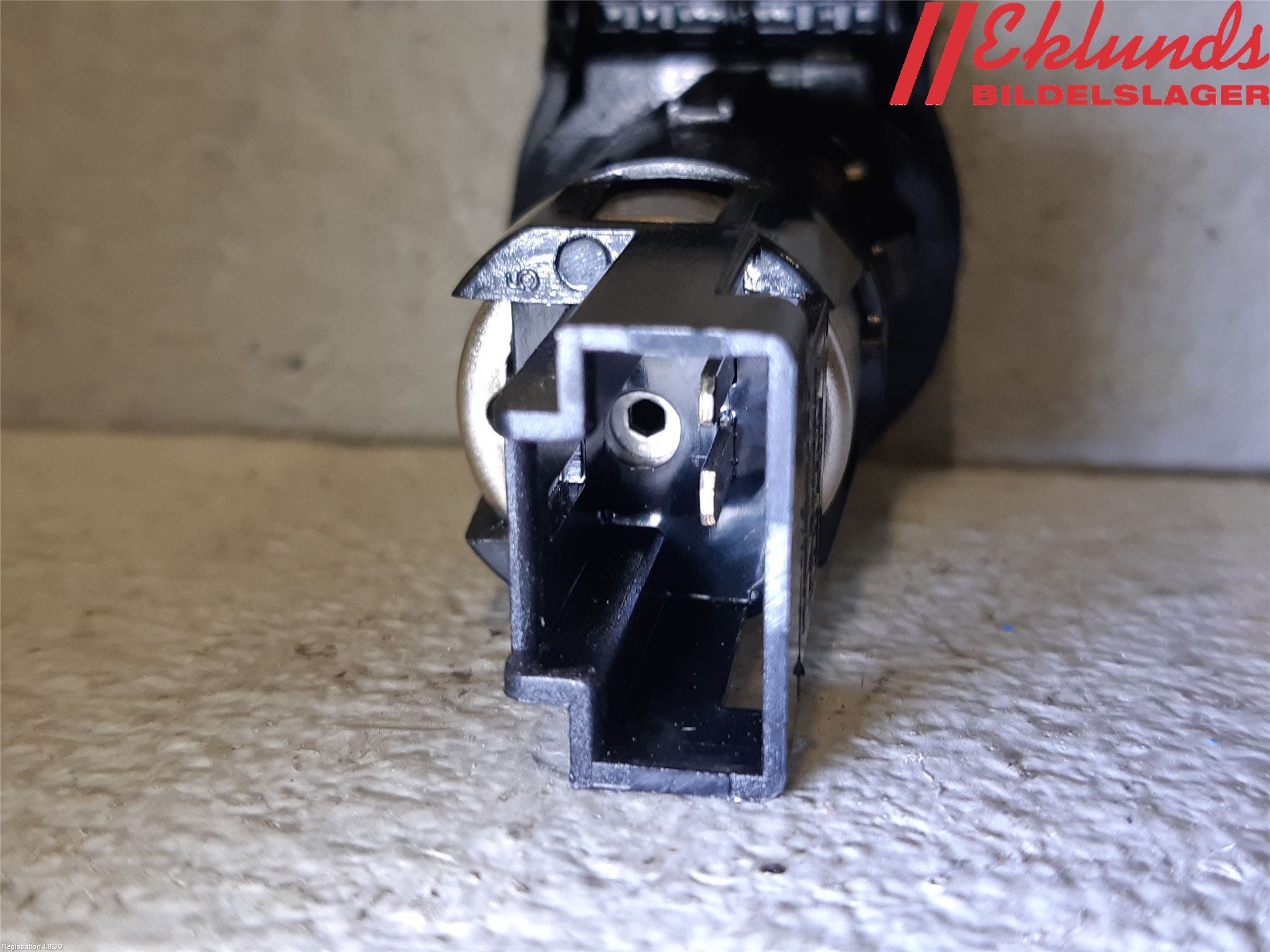 Nissan LEAF 18- Cigtändare