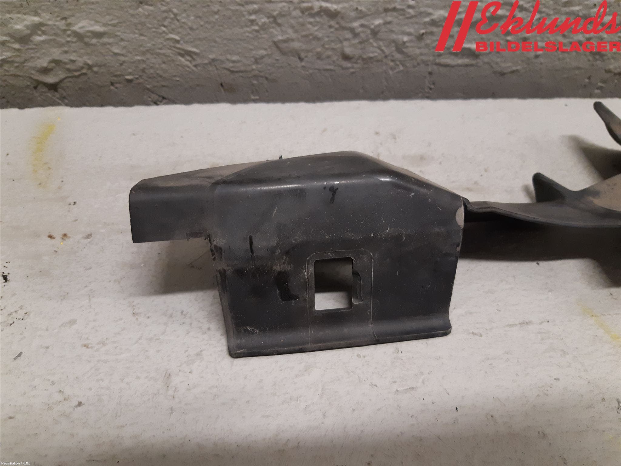 Volkswagen VW PASSAT 11-14 Deflektor Plåt-Plast Kylning