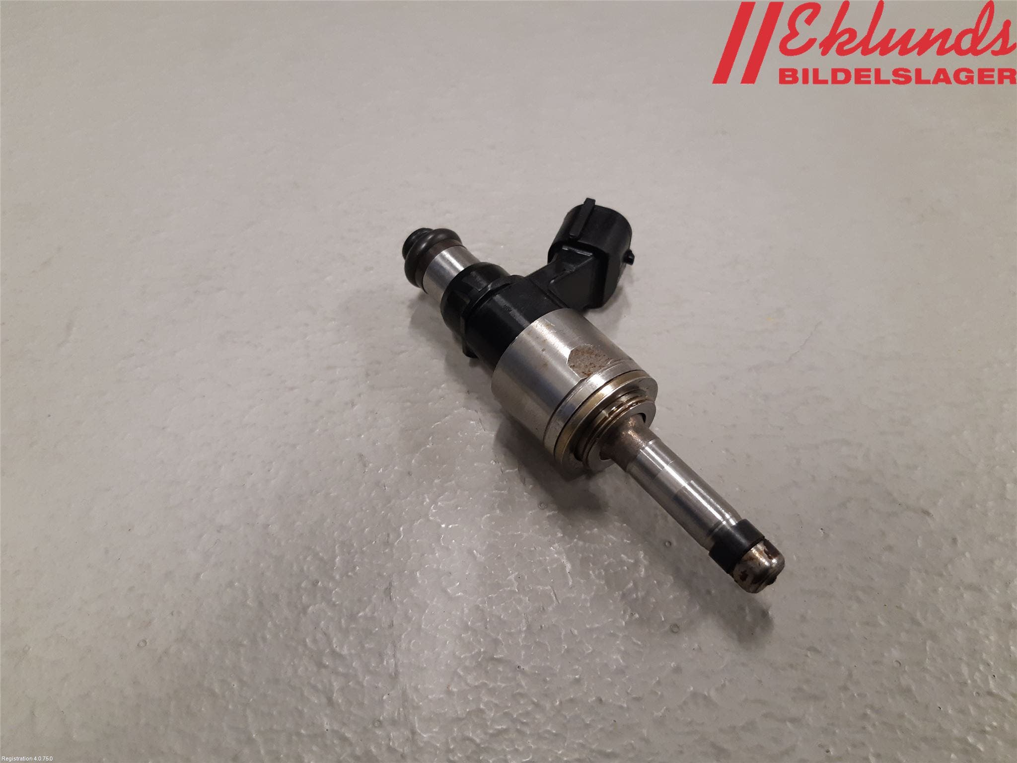 Toyota RAV4 19- Injspridare