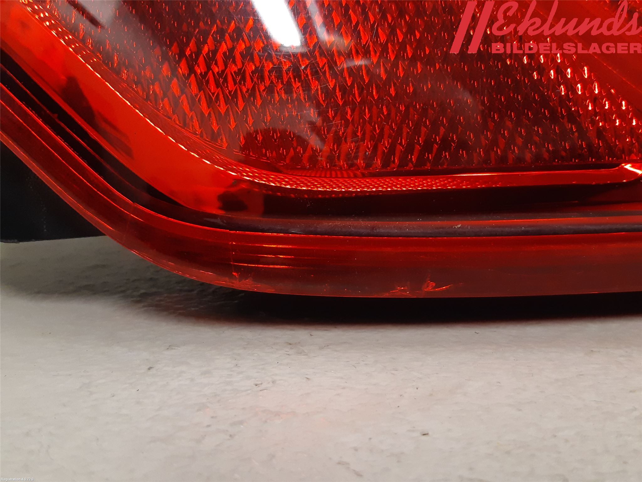 Nissan QASHQAI 14-17 Bakljus Lucka Hö