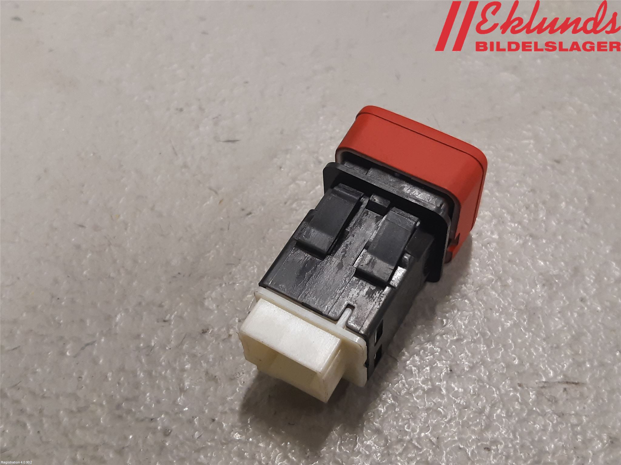 Citroen C5 AIRCROSS 19- Strömställare Baklucka