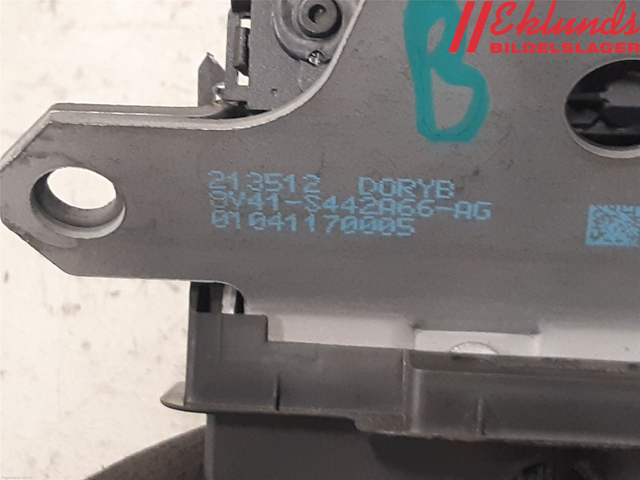 Ford KUGA 08-12 Låskista Baklucka