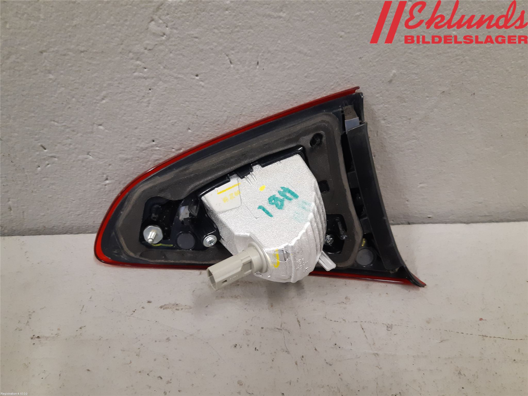 Mazda 2 (DJ) 15-22 Bakljus Lucka Hö