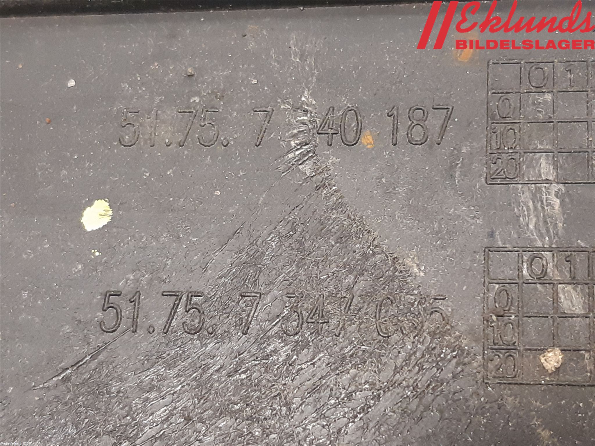 BMW 7 G11/G12 15-22 Hasplåt Plåt-Plast