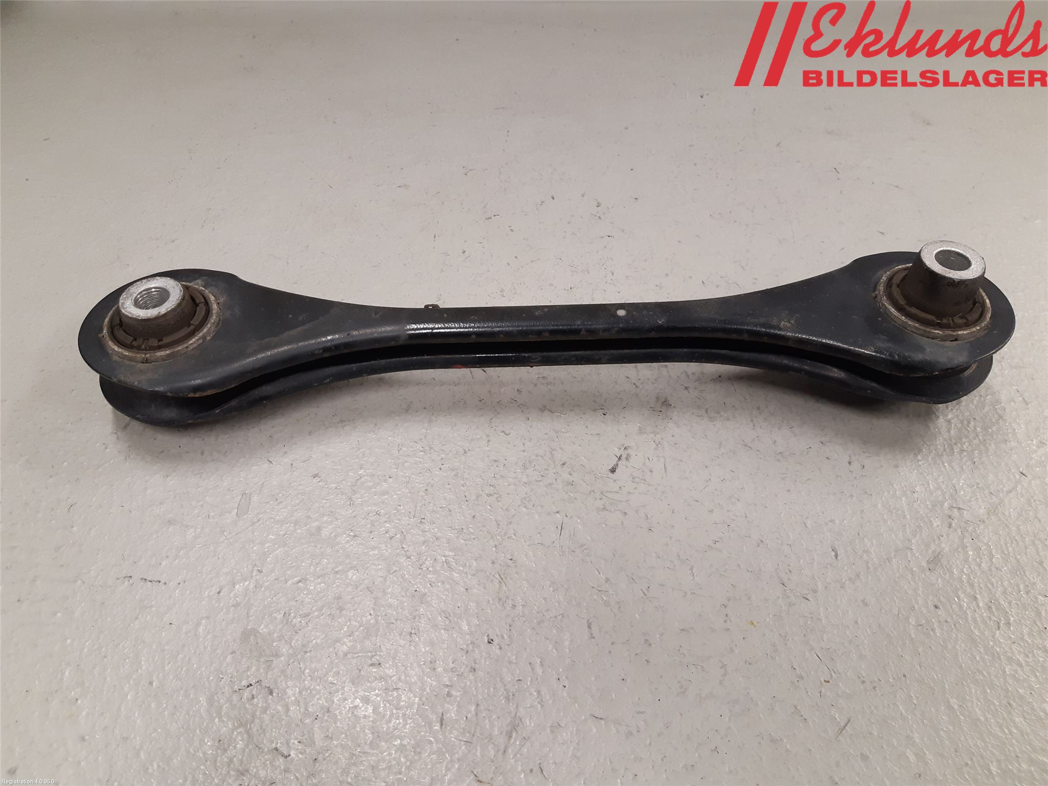Volkswagen VW PASSAT 15-19 Bärarm Bak Vänster