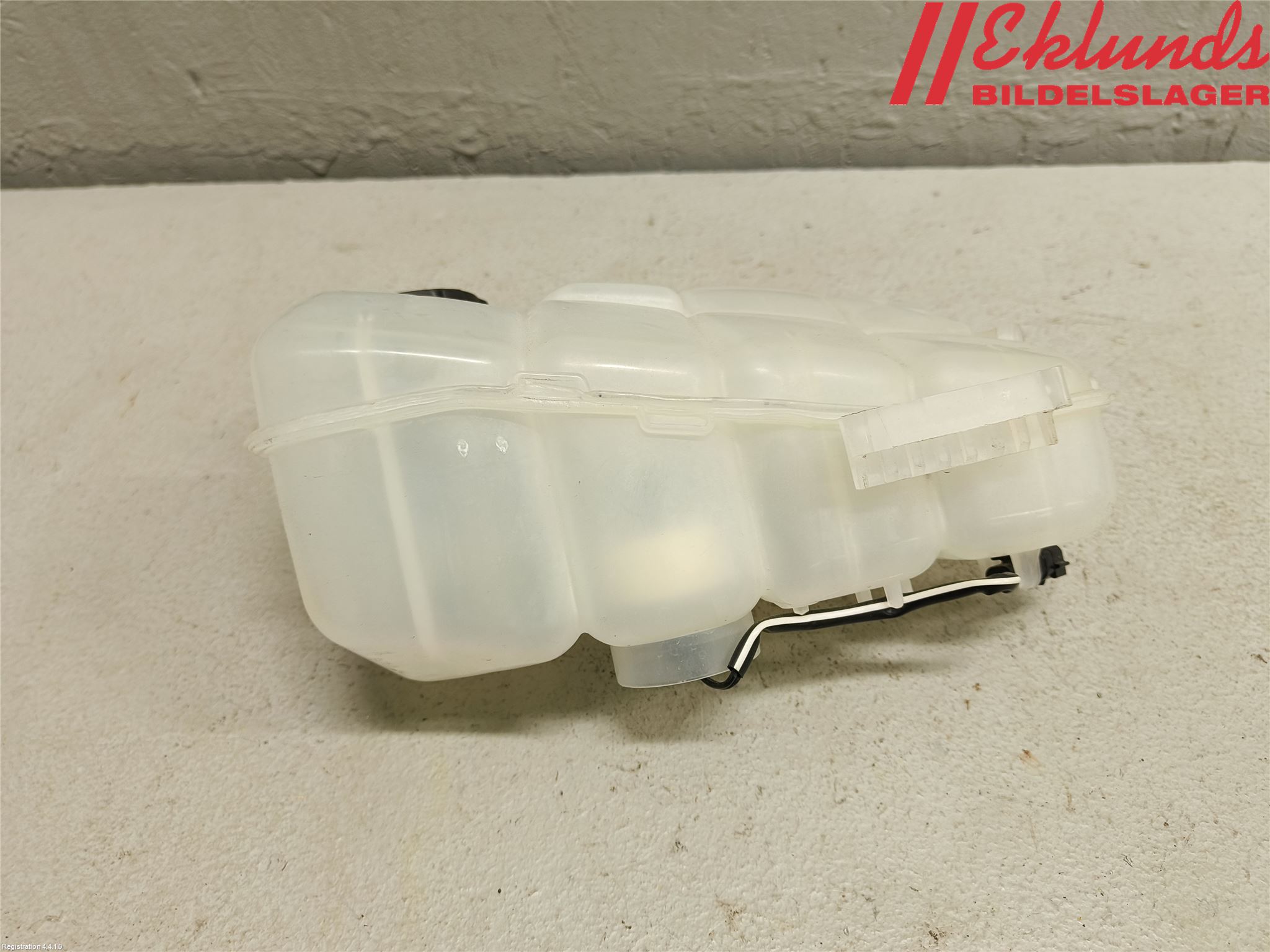 Volvo V40 CROSS COUNTRY 13-19 Expansionstank