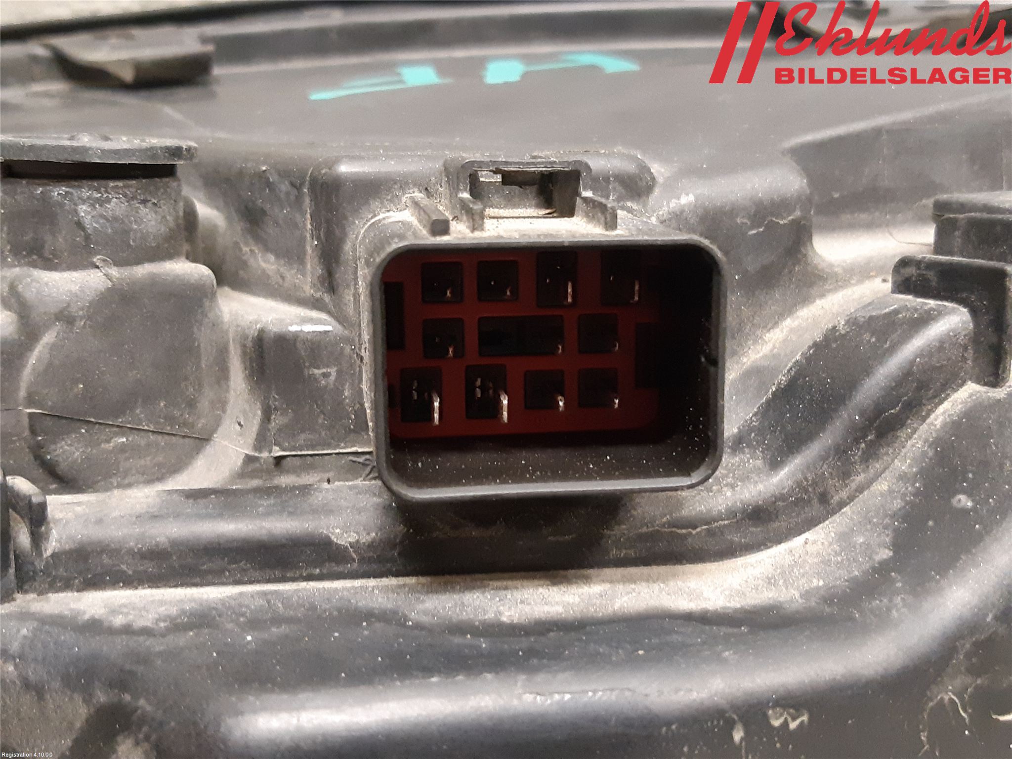 Volvo V70 08-13 Strålkastare Höger