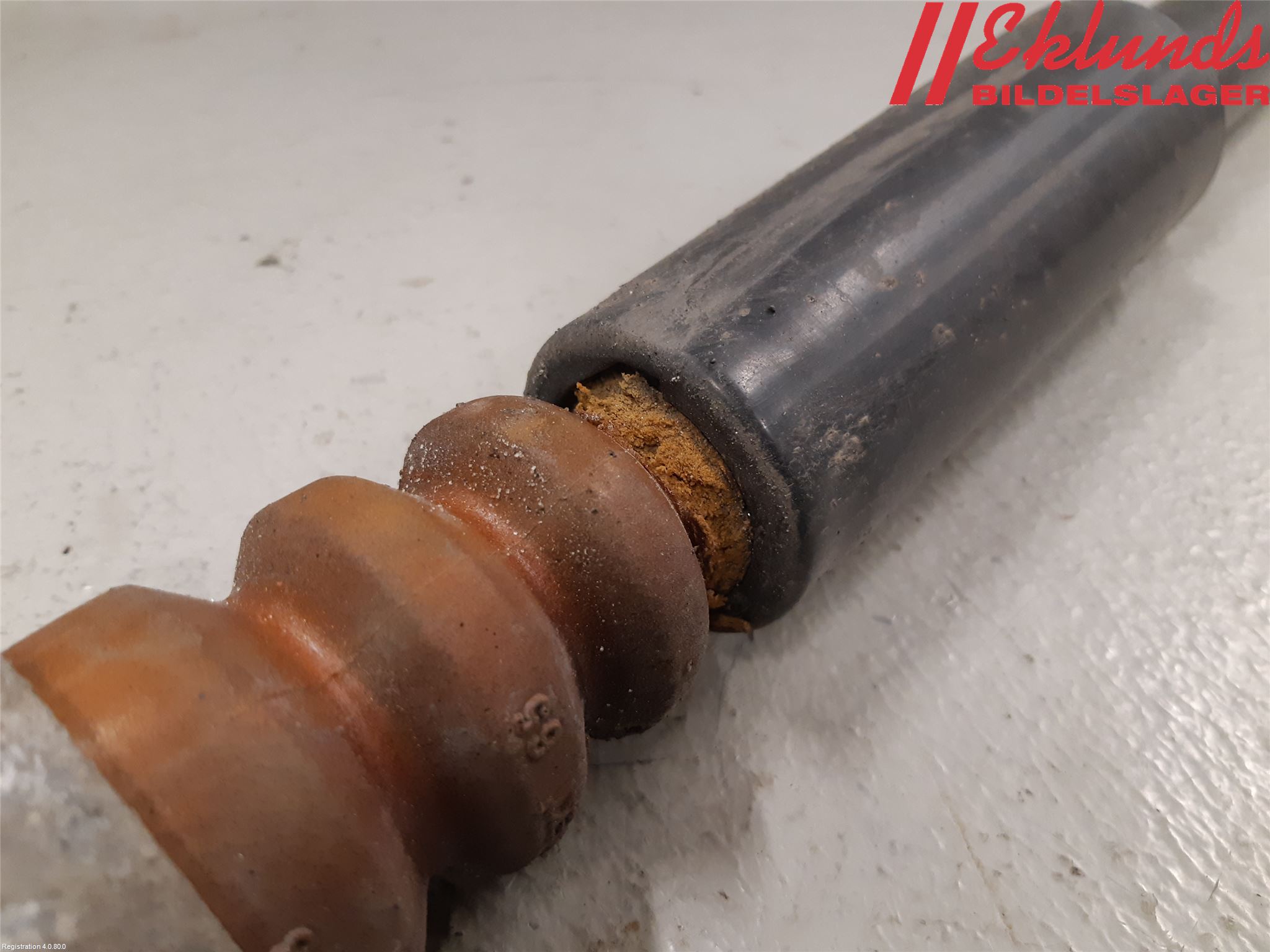 Volkswagen VW POLO 10-17 Stötdämpare Bak