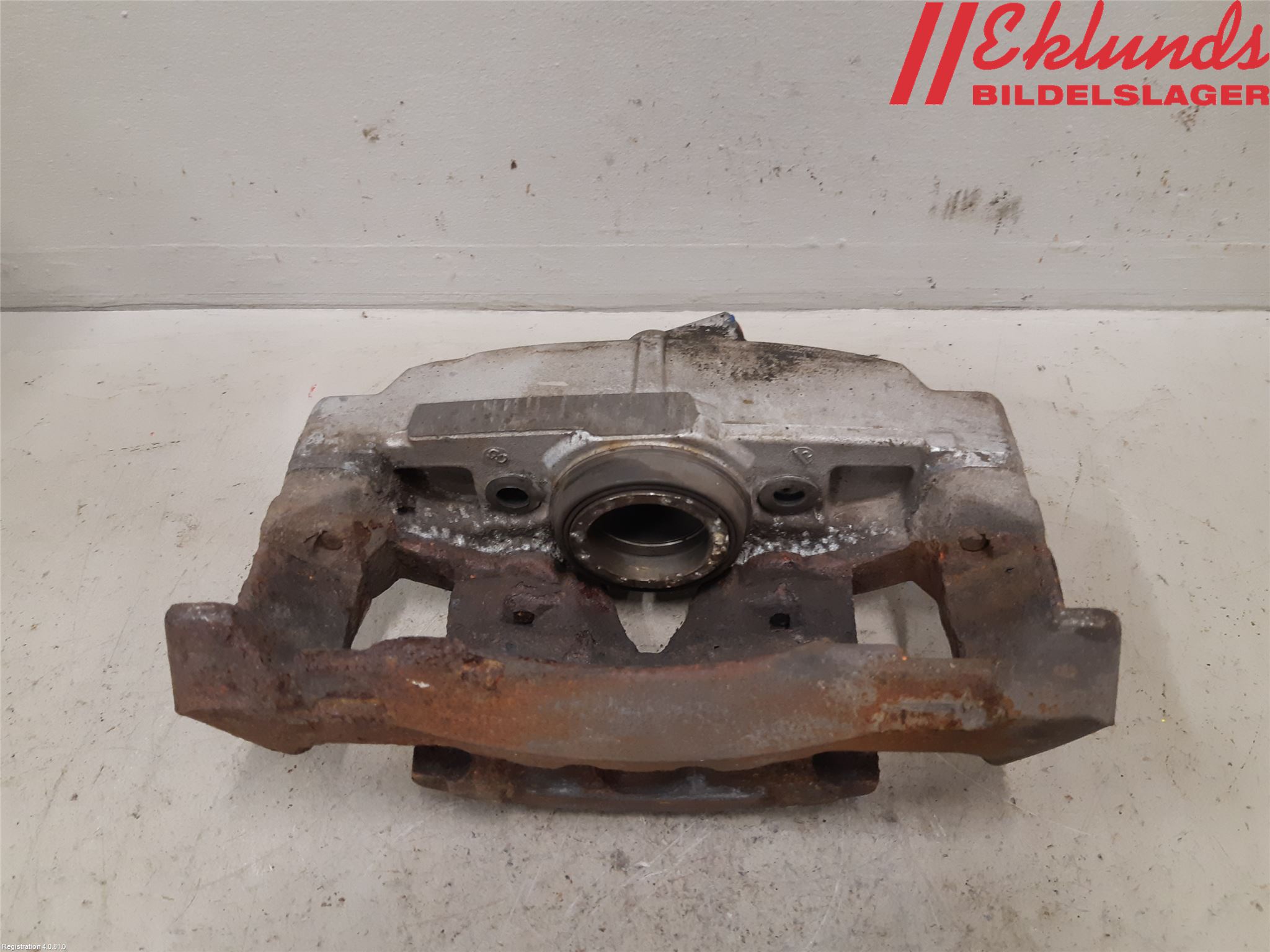 Volvo XC70 14-16 Bromsok Fram Höger