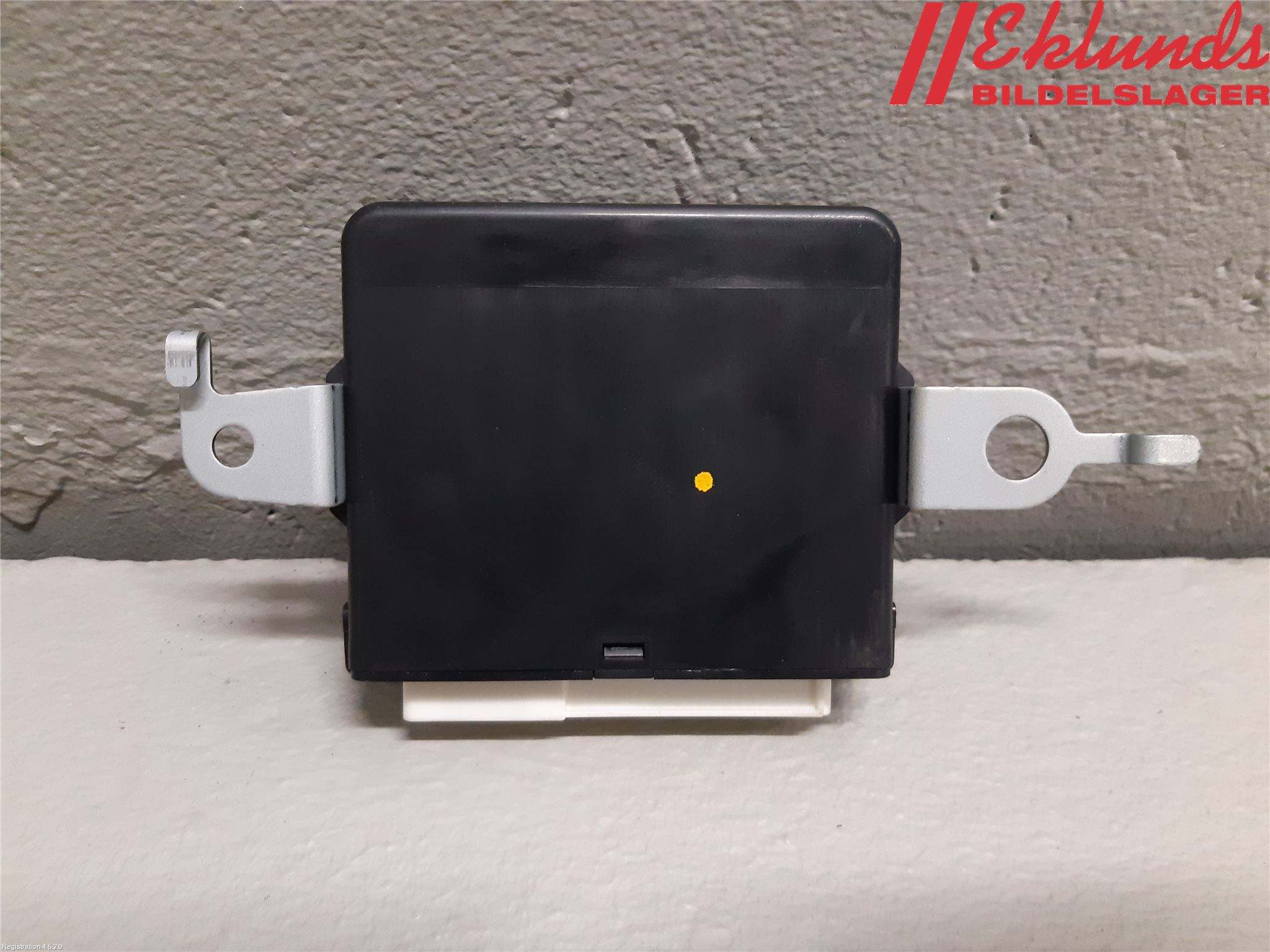 Toyota RAV4 19- Styrenhet Baklucka