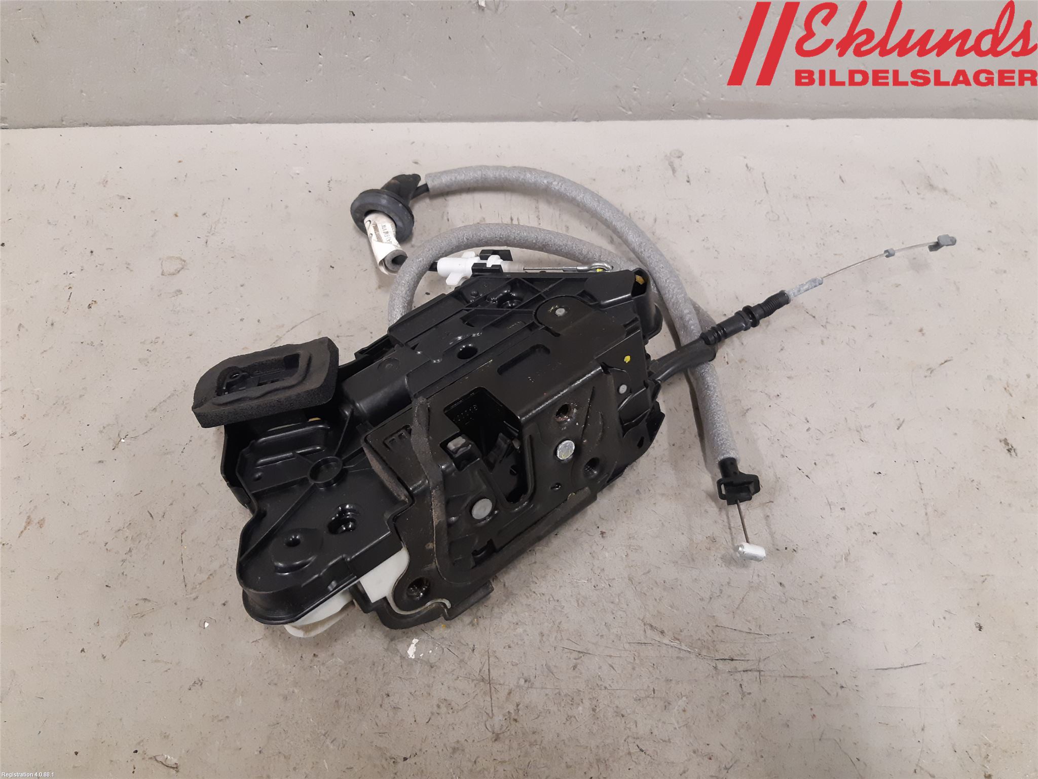 Volkswagen VW PASSAT 15-19 Låskista-Dörrlås