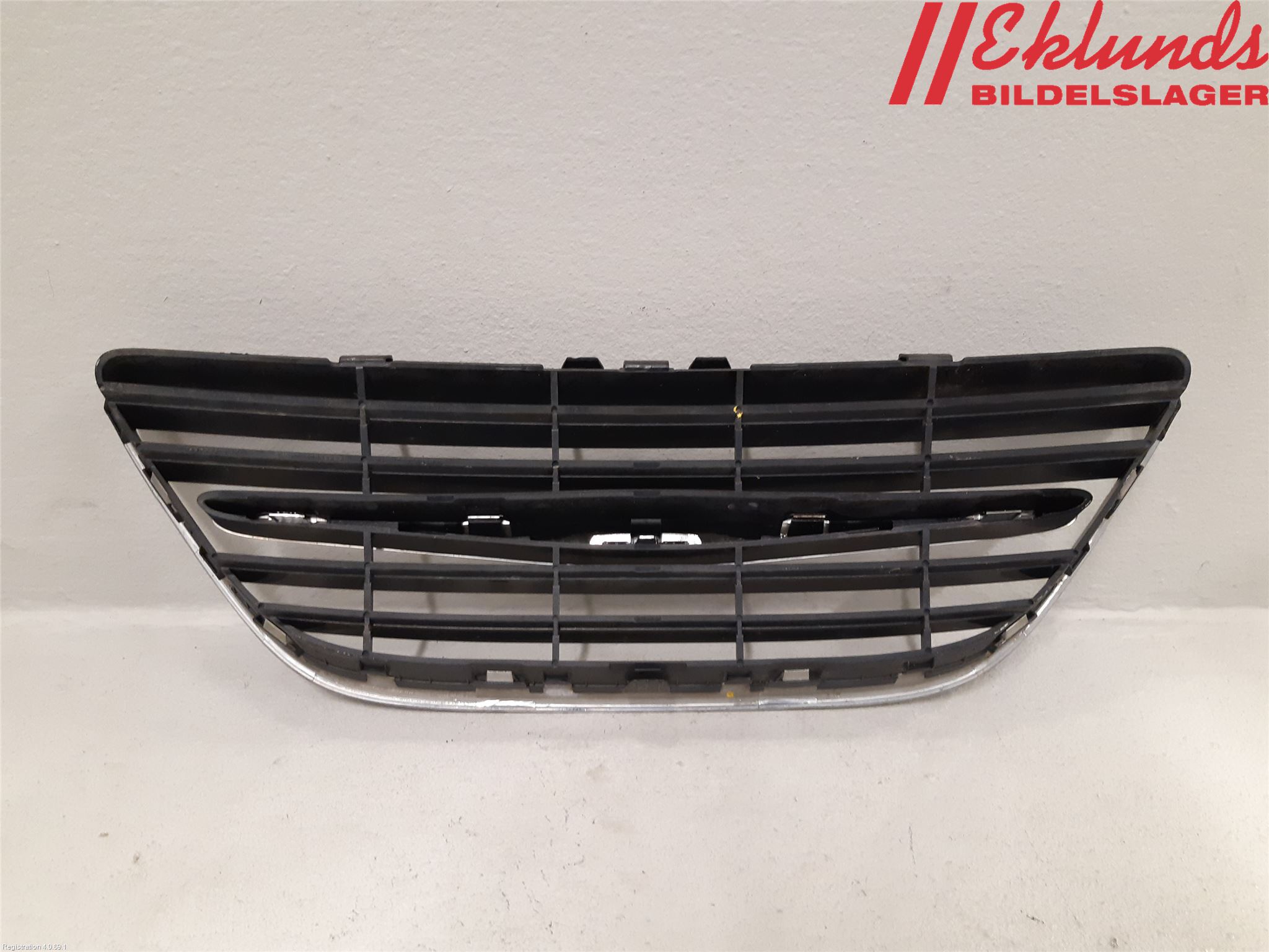 Saab 9-3 VER 2 Grilldel Mitt