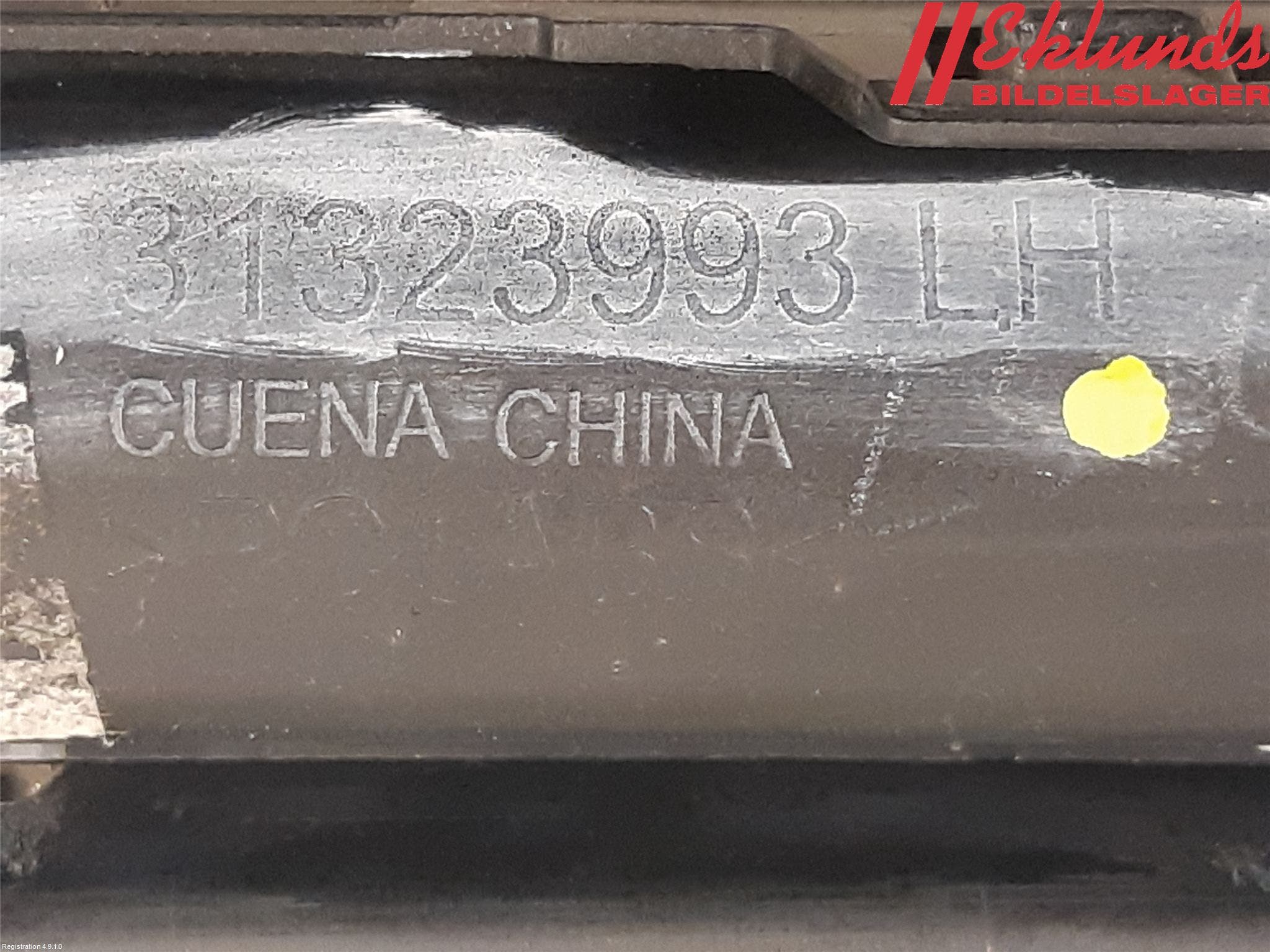 Volvo V70 14-16 Dimljussarg Fram