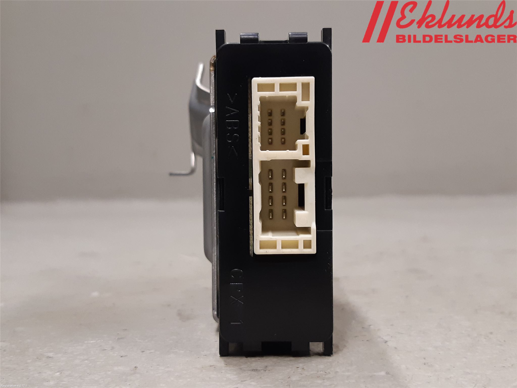 Toyota COROLLA 19- Relä Torkarmotor