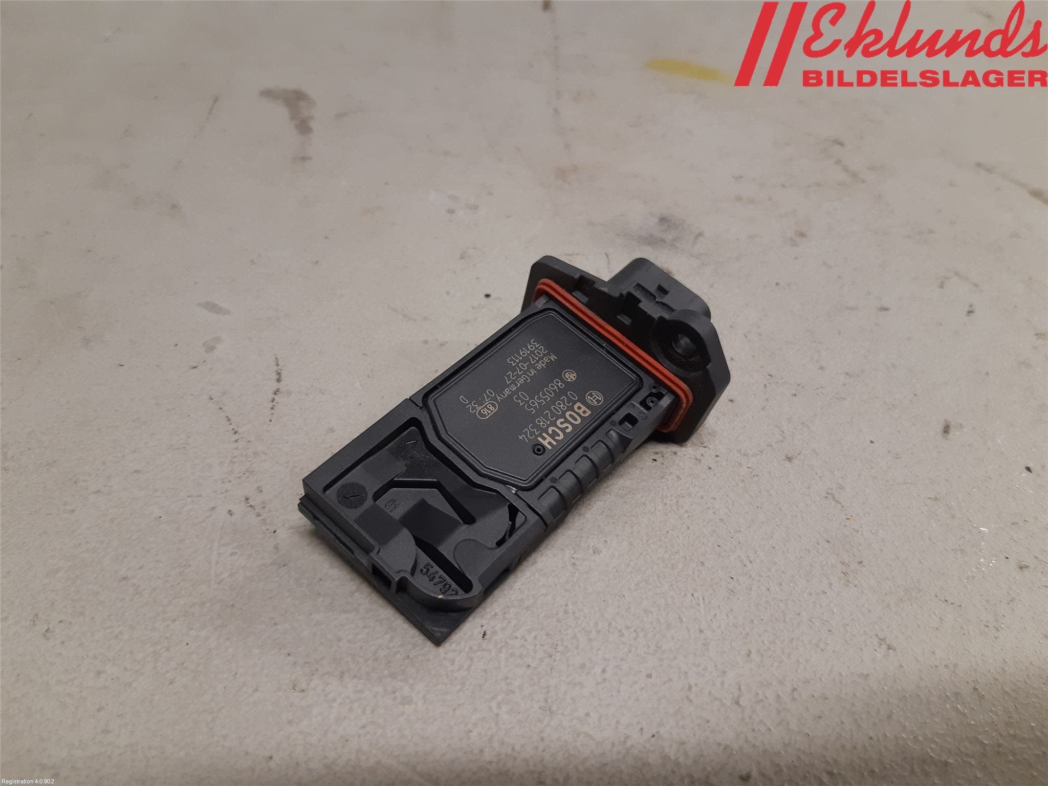 BMW 3 F30/F31/F80 12-19 Injluftmassamätare