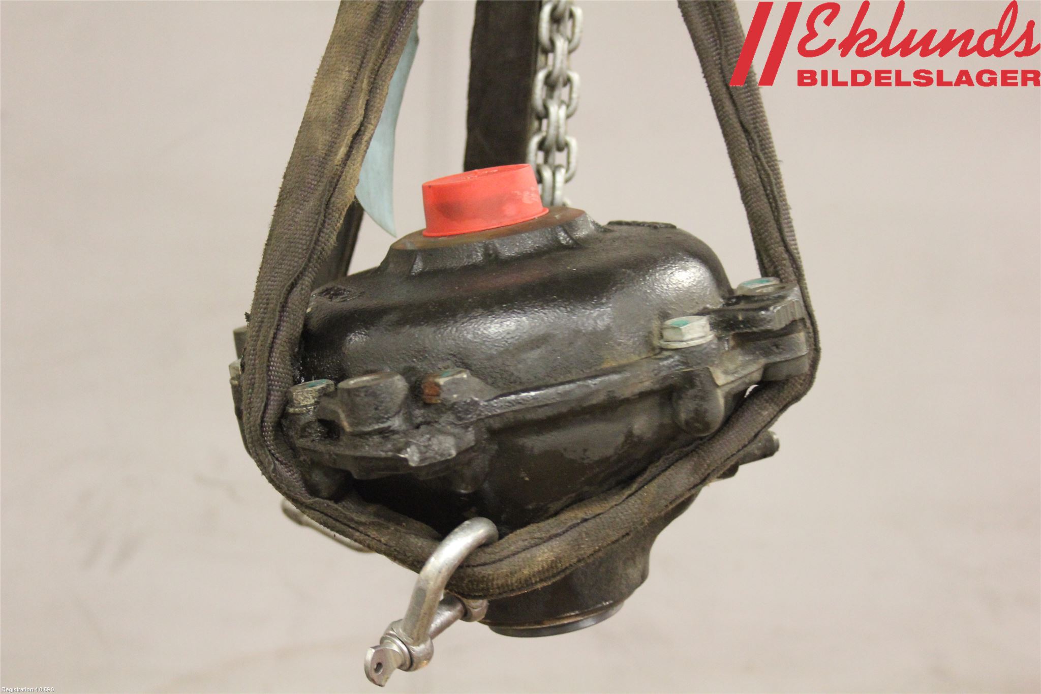 BMW X3 E83     03-10 Framvagn Diffrential