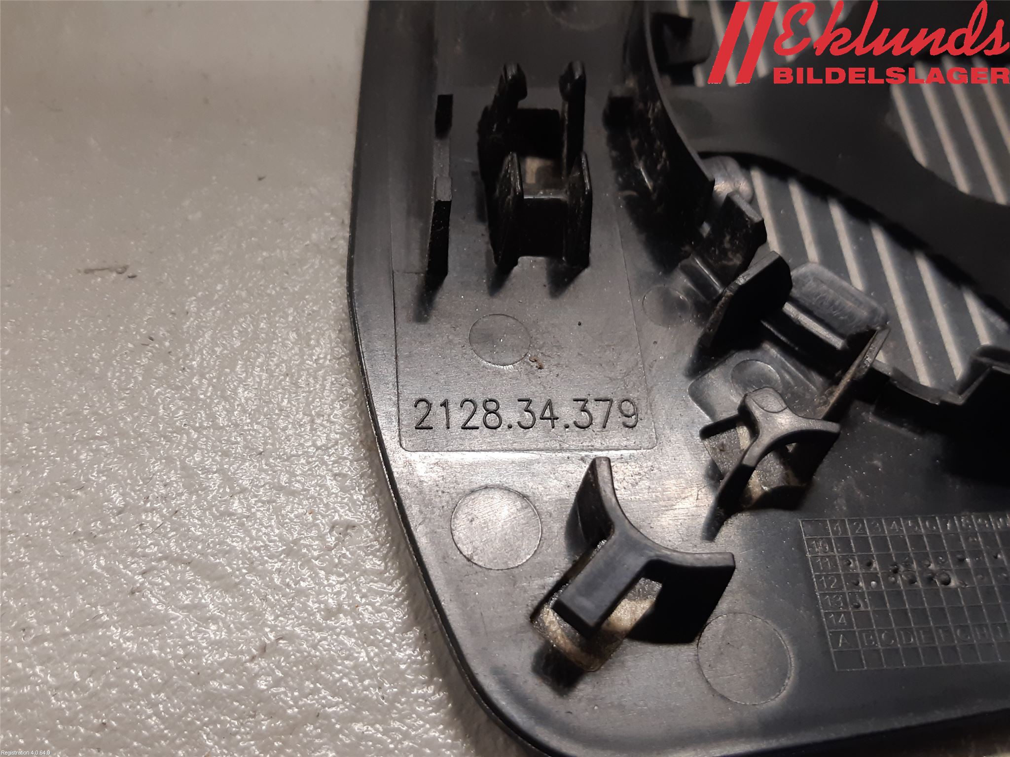 Ford FOCUS 11-14 Spegelglas Vä