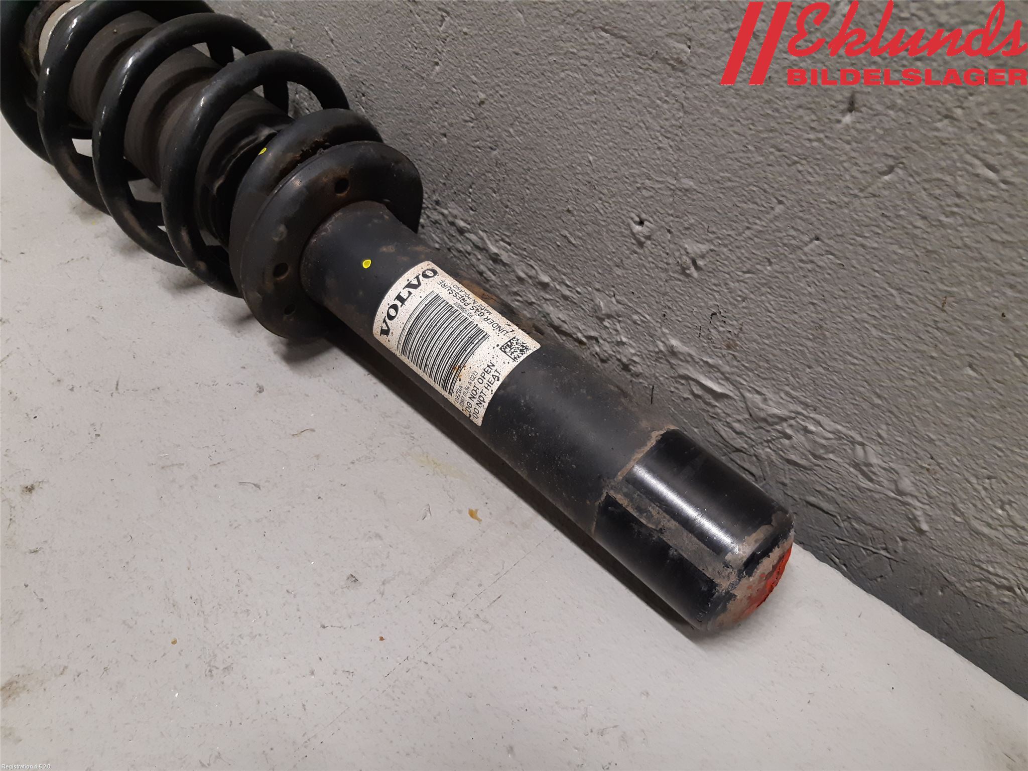 Volvo V90 17->> Fjäderben Fram Vänster