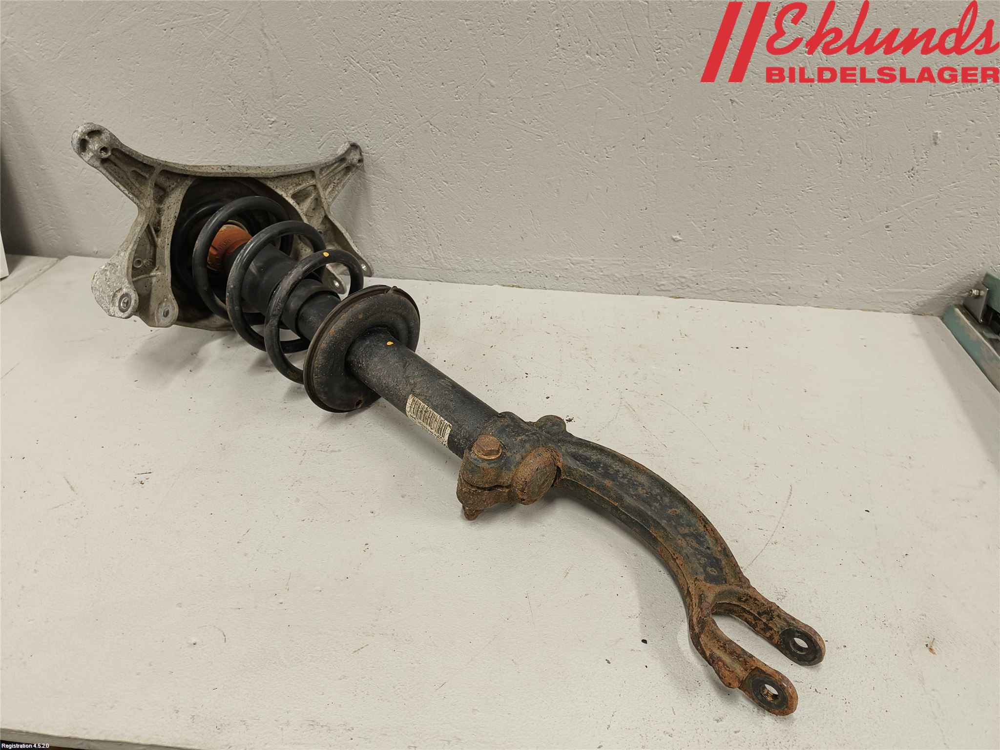 Audi A4/S4 08-11 Fjäderben Fram Höger