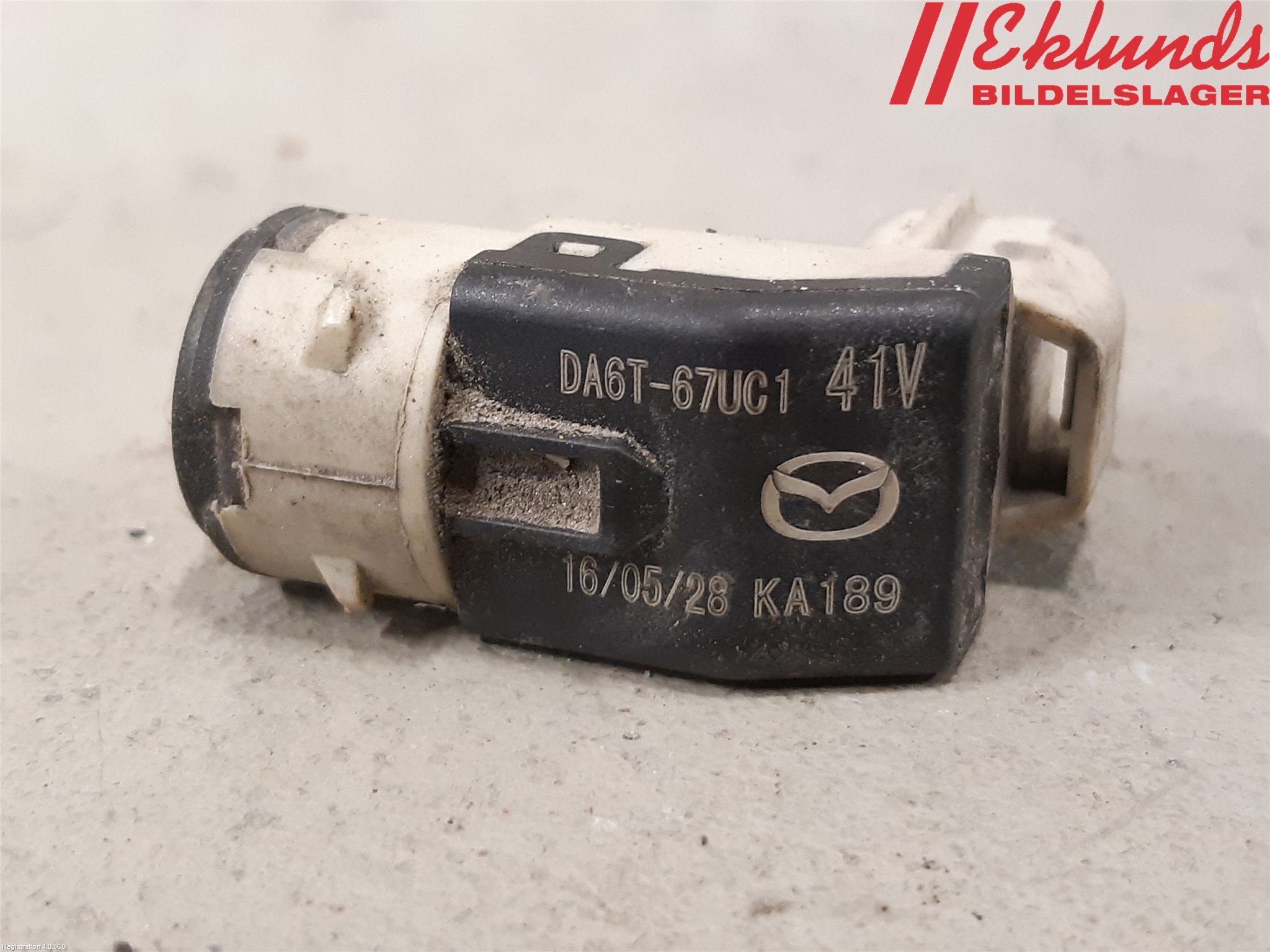 Mazda CX-3 Parkeringshjälp Backsensor