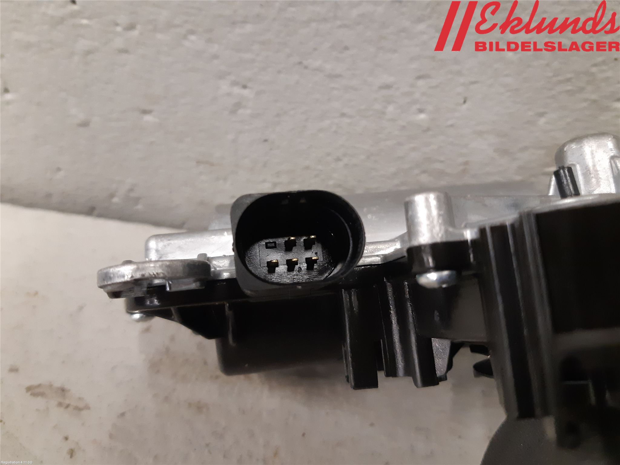 Volkswagen VW PASSAT 15-19 Centrallåsmot Baklucka