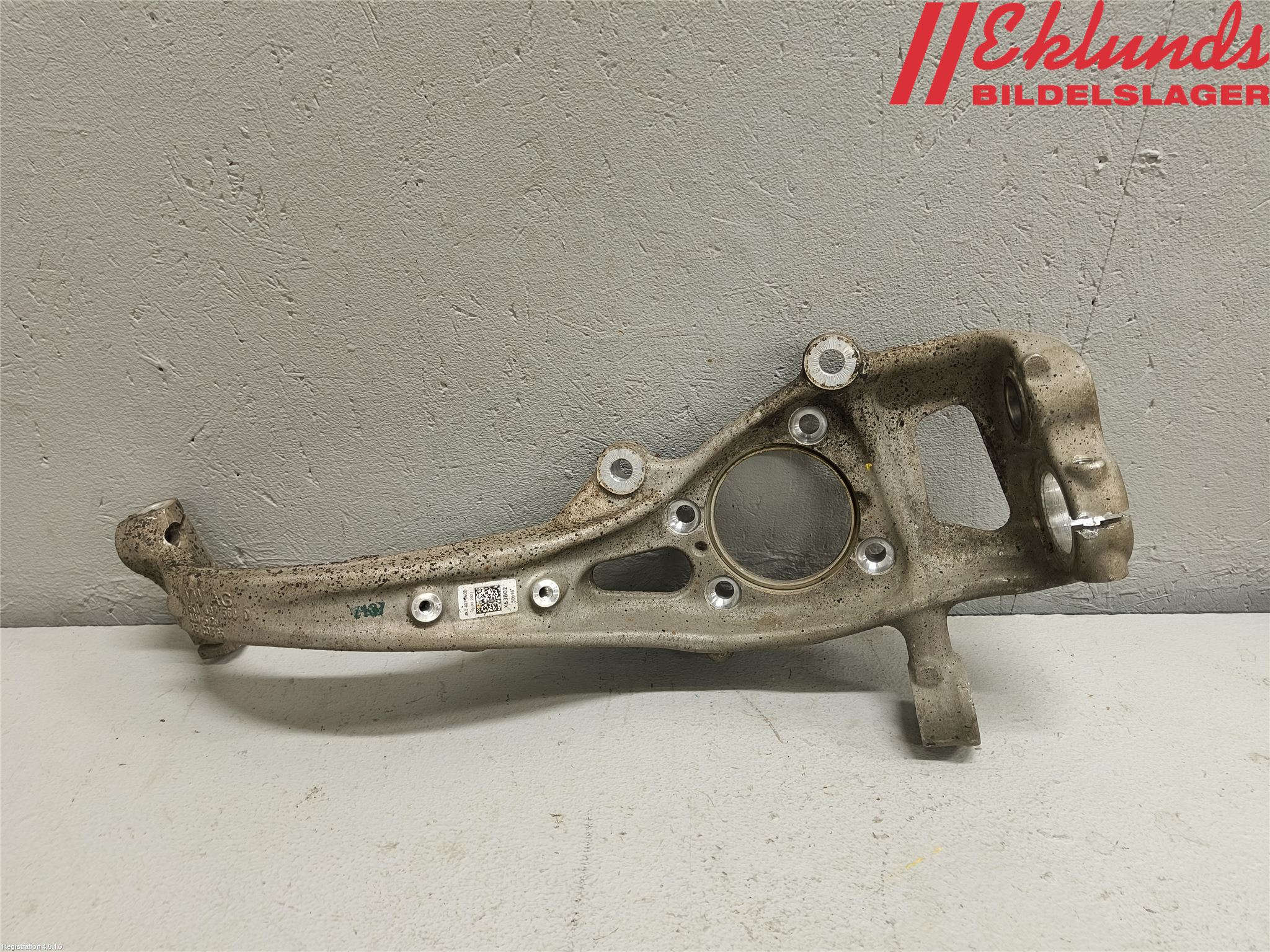 Audi A6 F2/C8 19- Styrspindel Lagerhus Hö