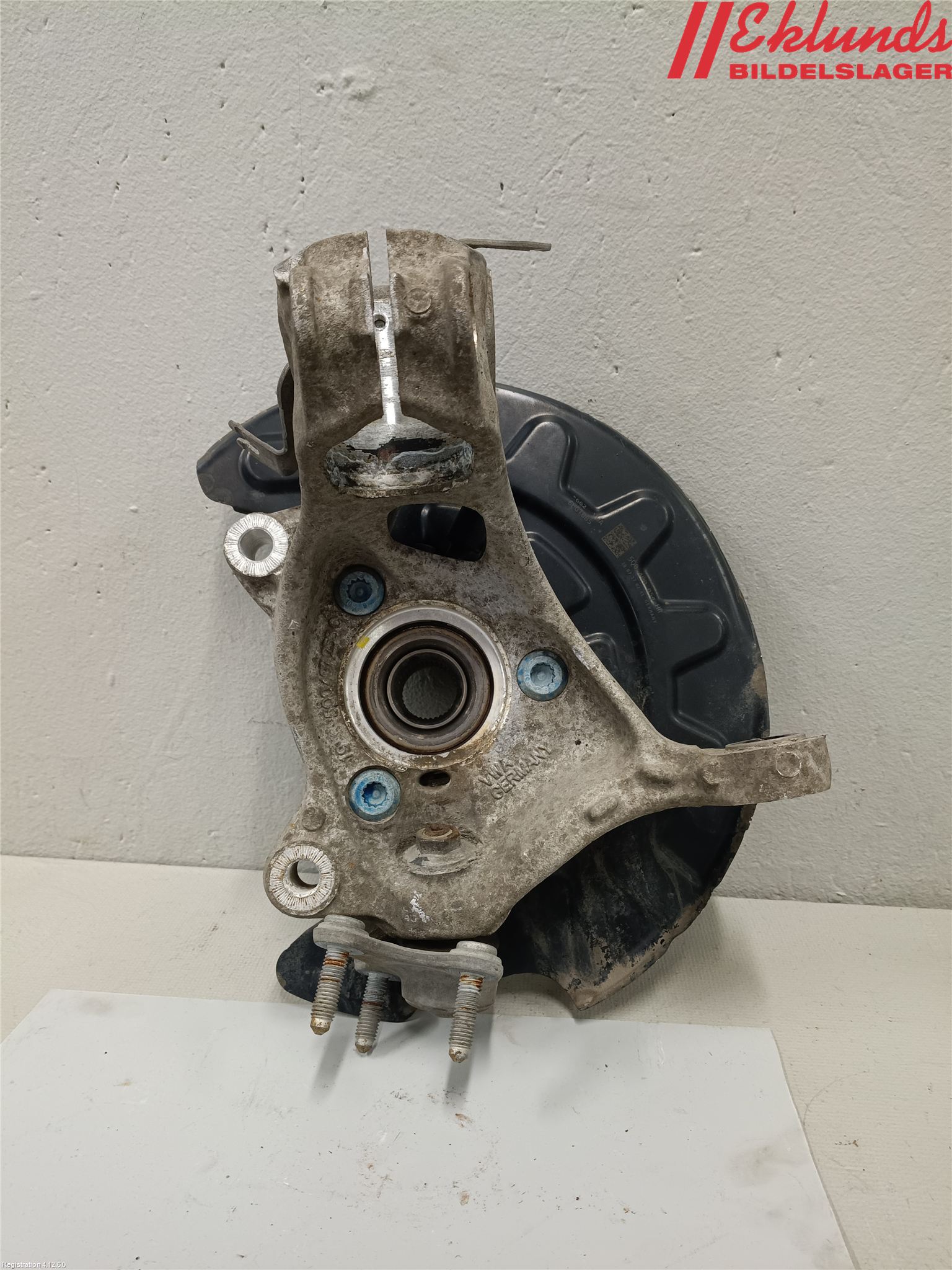 Volkswagen VW TOURAN 16- Styrspindel Lagerhus Hö