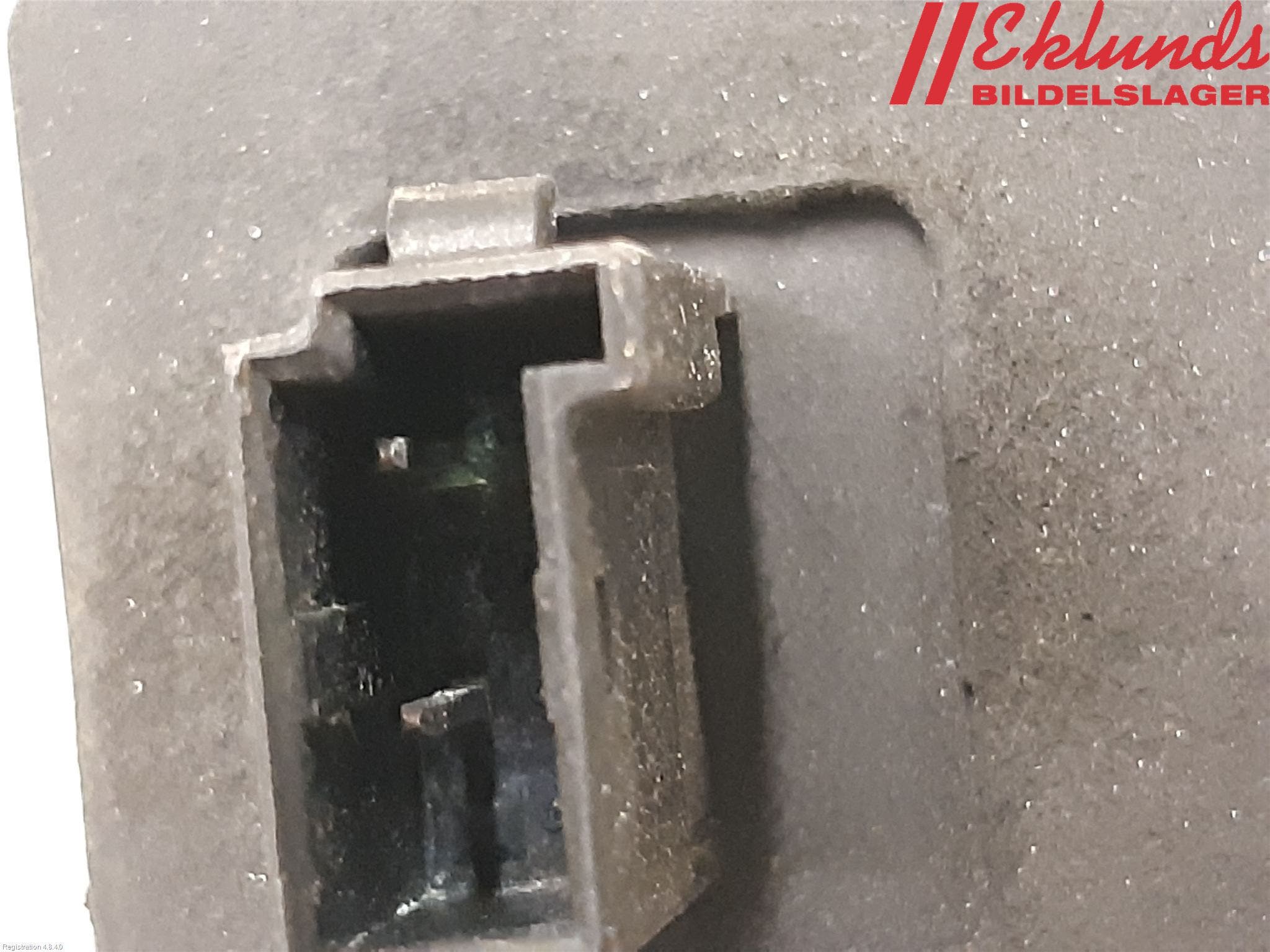 Opel CORSA E 15-19 Bakluckehandtag