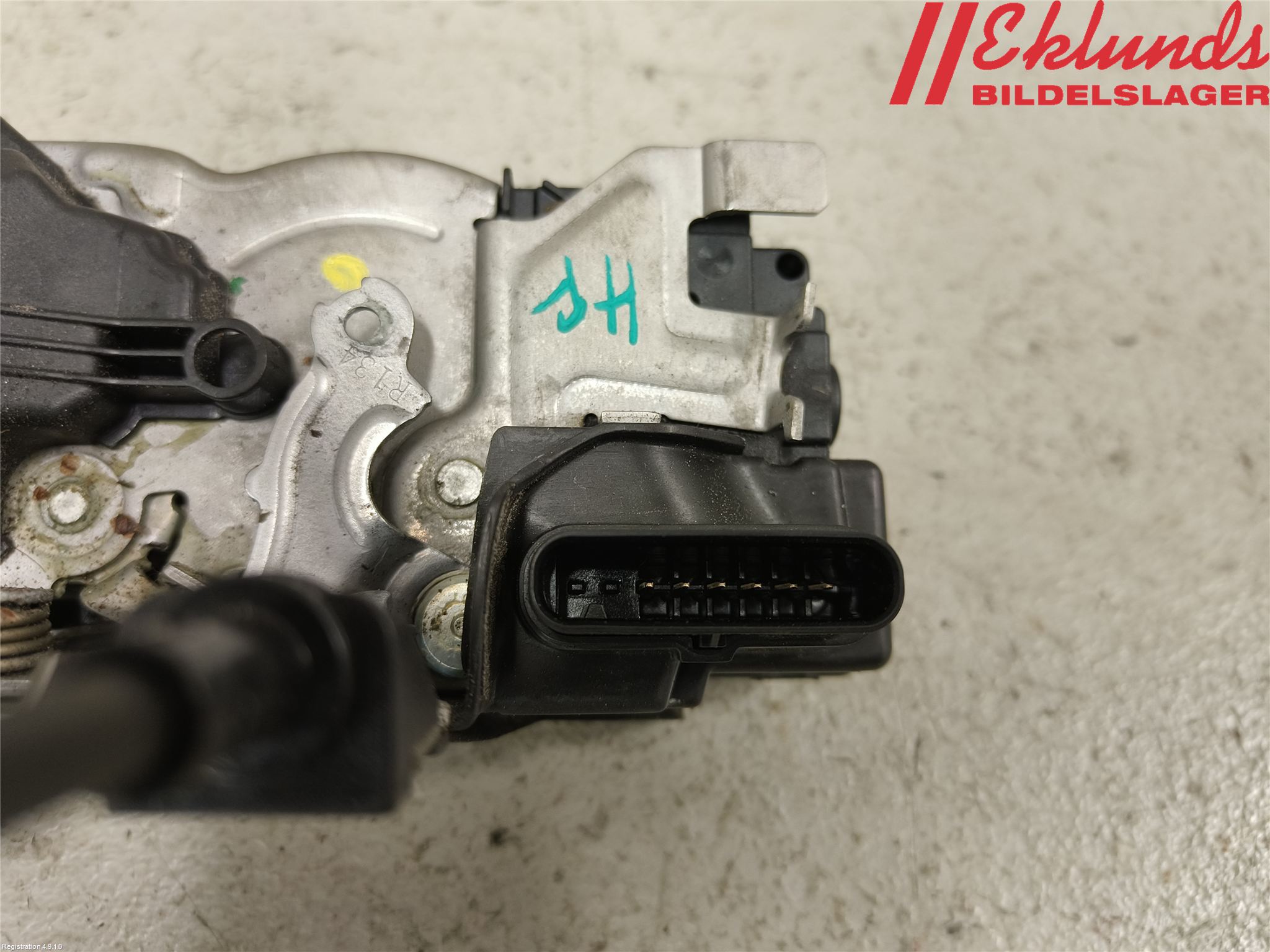 Volvo XC60 18- Låskista-Dörrlås