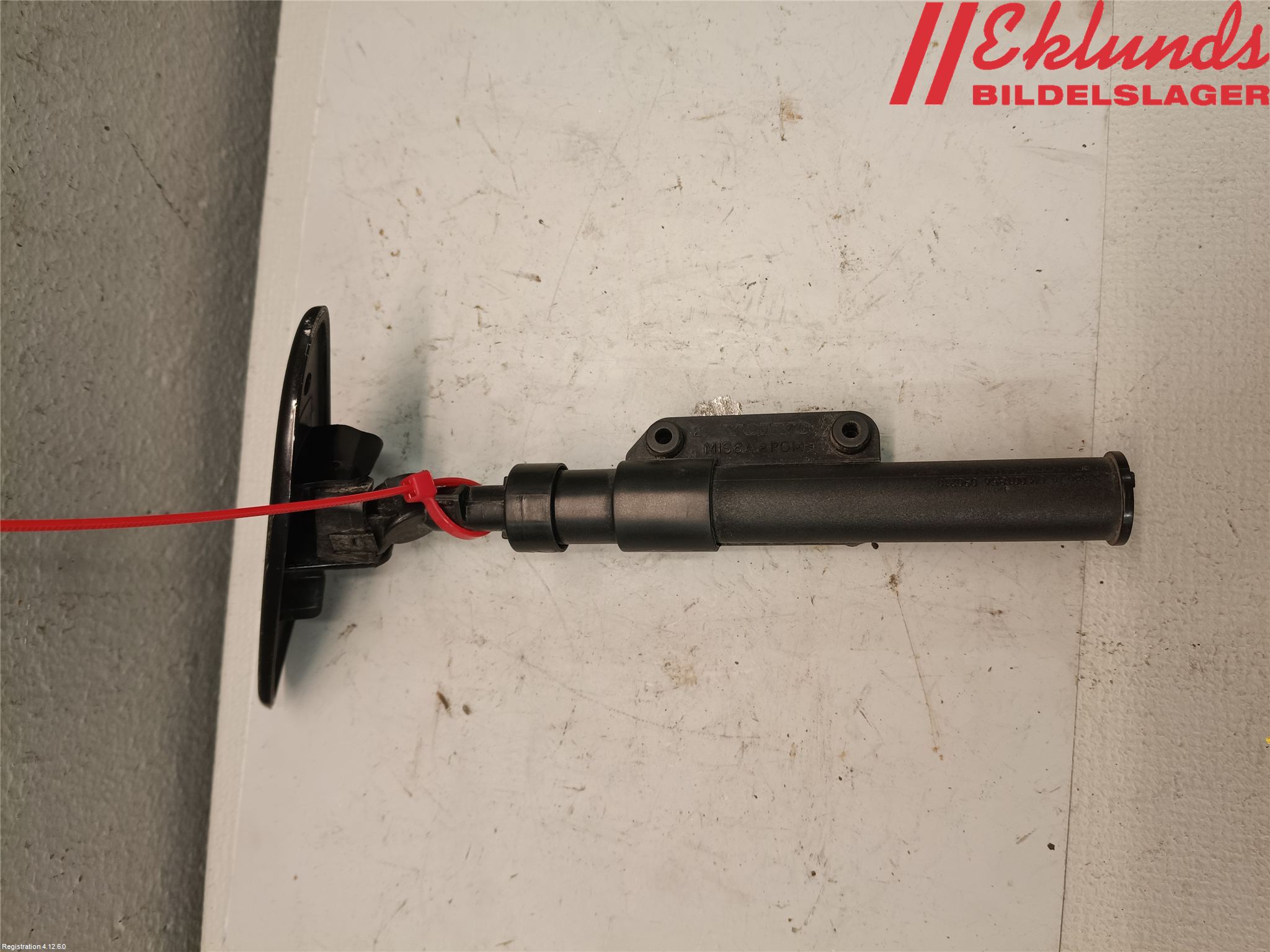 Volvo V70 08-13 Spolarmunstycke Strålkastare