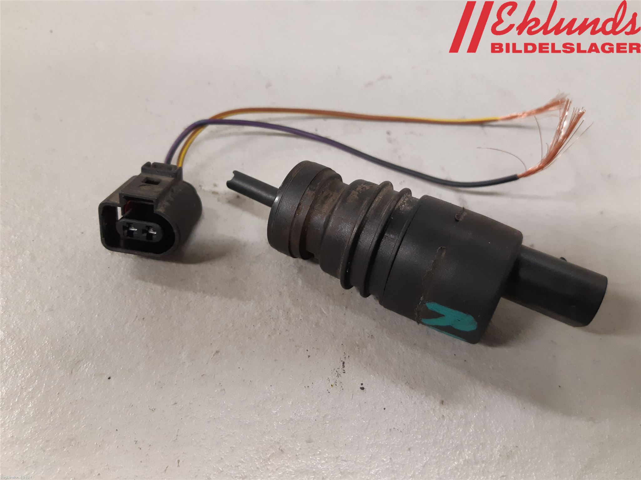Audi A6/S6     05-11 Spolarpump Vindruta