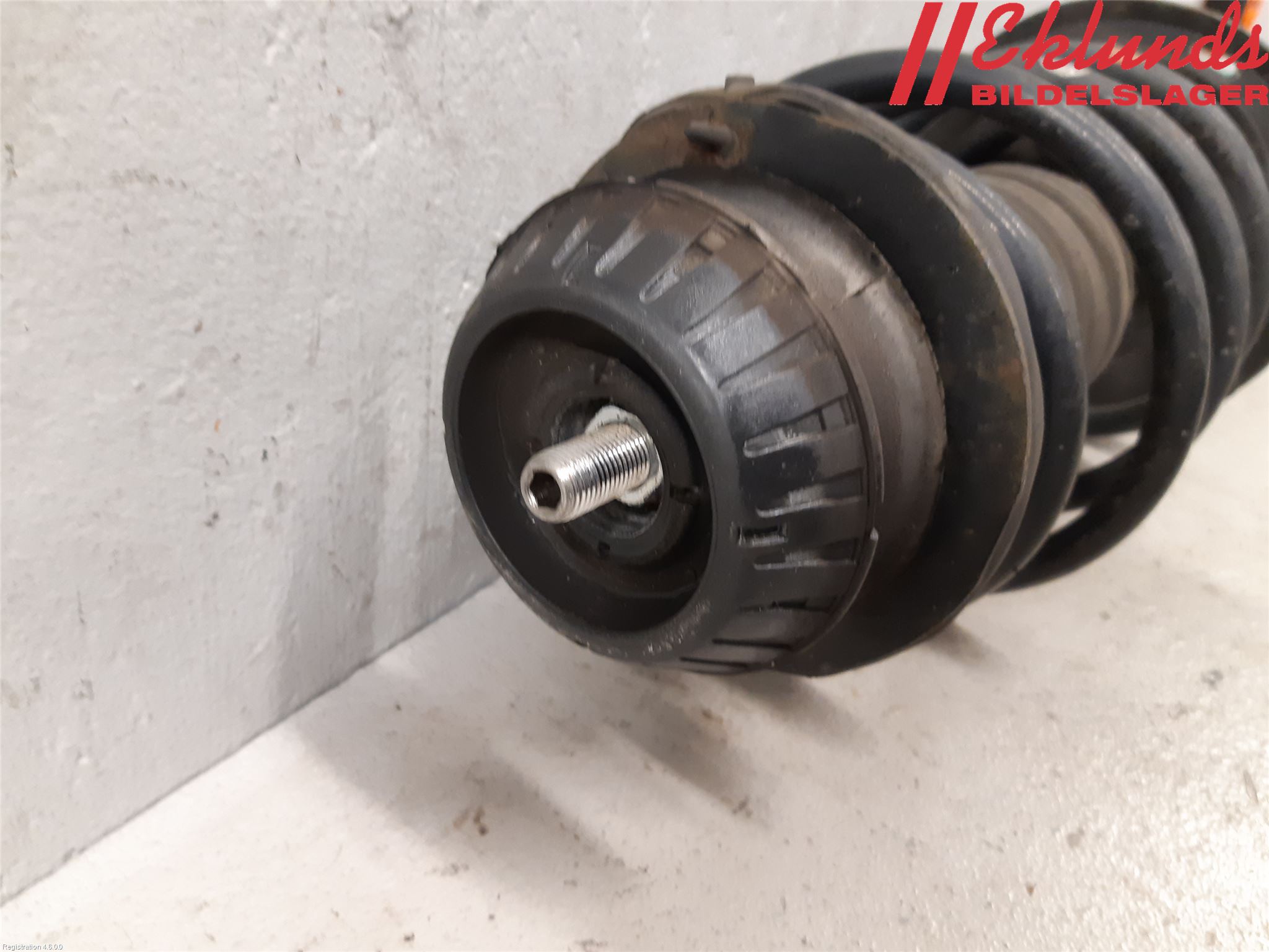 Toyota YARIS XP130 15-20 Fjäderben Fram Vänster
