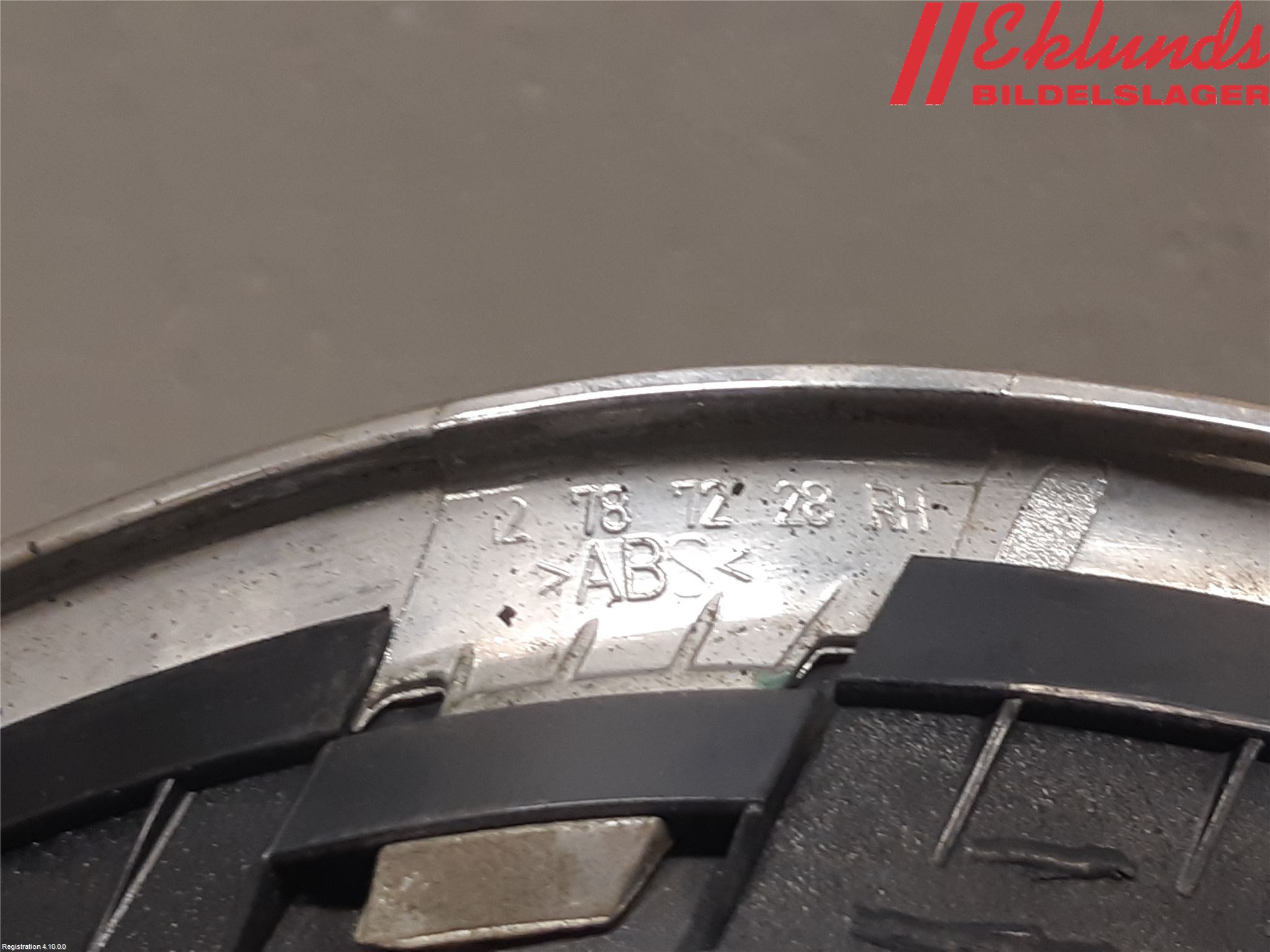 Saab 9-3 VER 2 Grilldel Höger