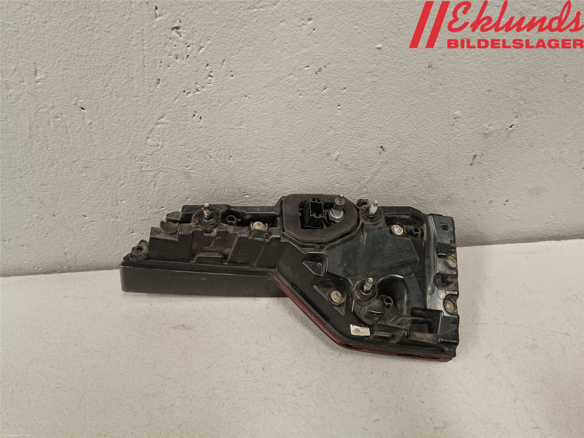 Audi A4/S4 B9 16-19 Bakljus Lucka Vä